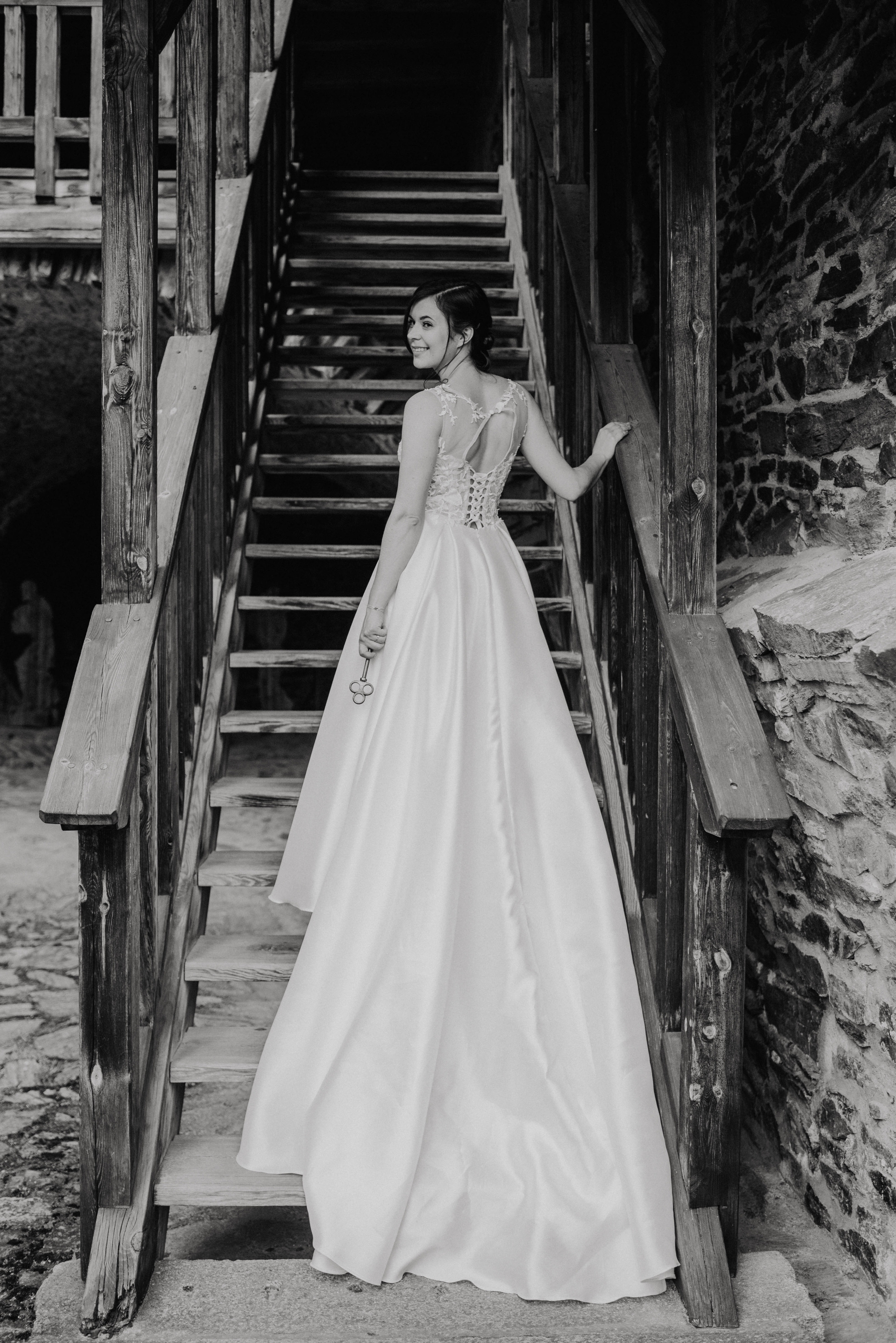 Svatba na hradě na Šumavě. Šumava. Velhartice. Lifestyle, wedding and family photographer