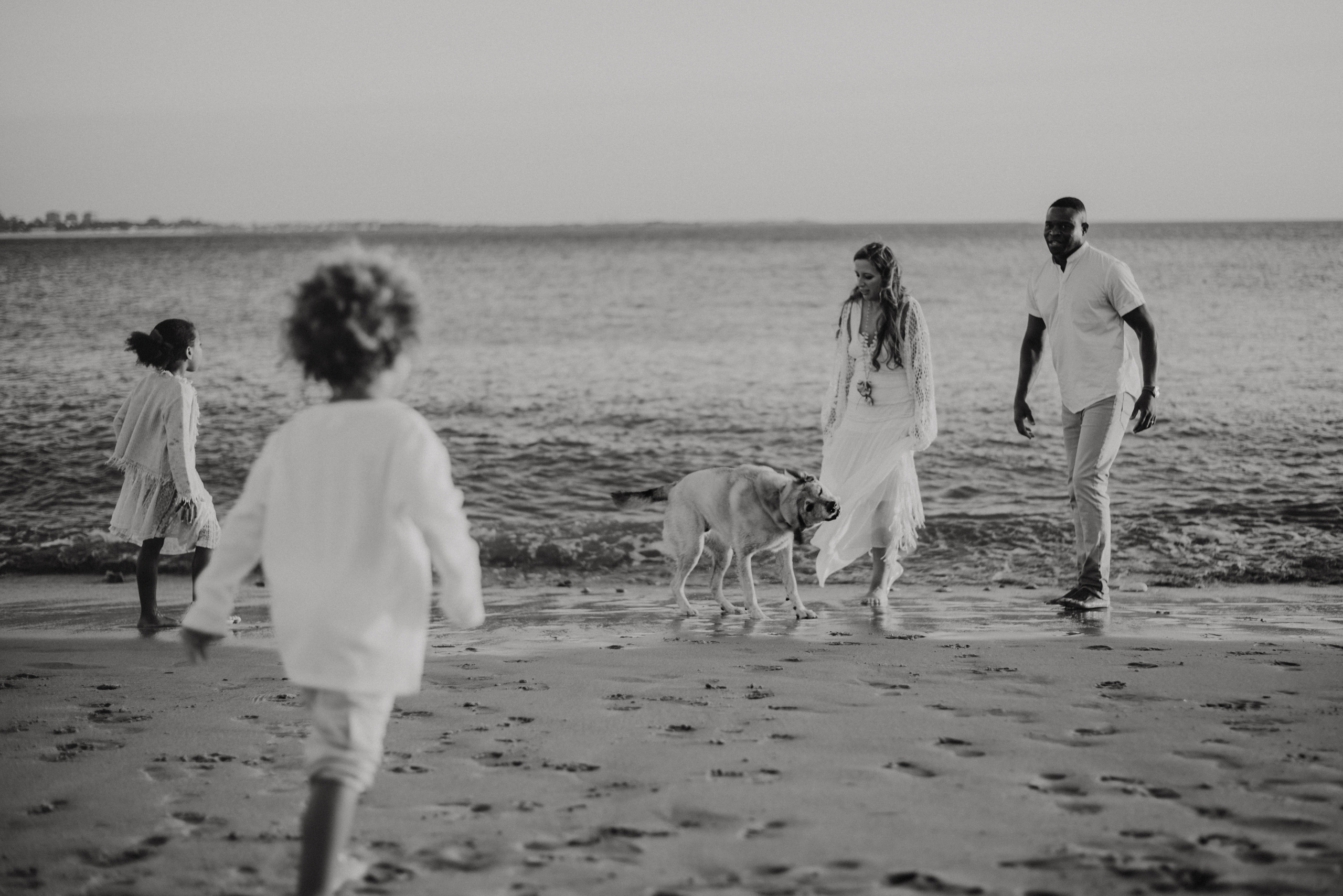 Family photographer based in Lisbon. Lifestyle, wedding and family photographer