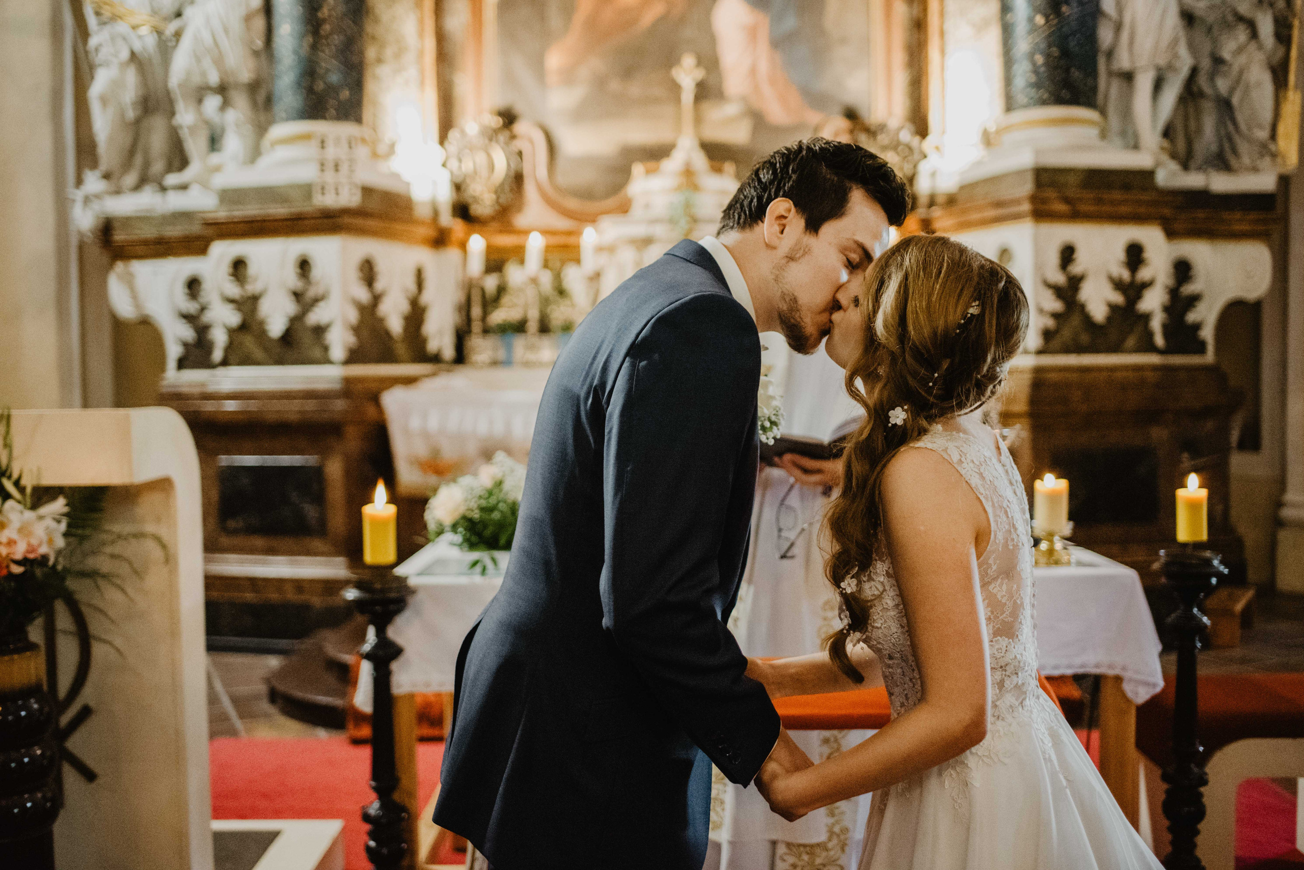 Svatba v kostele v Rýmařově. Bruntál. Lifestyle, wedding and family photographer