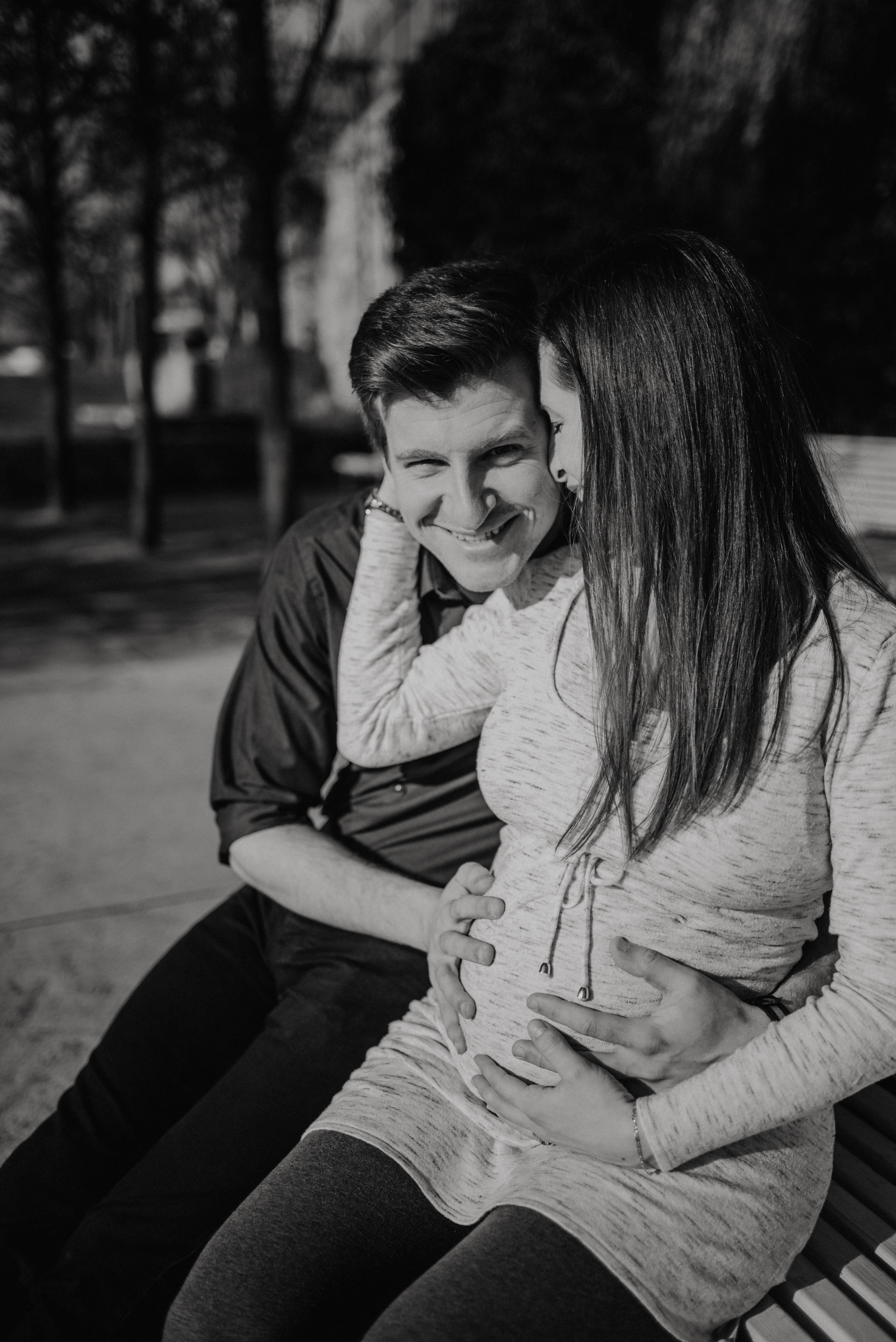 Veronika Jirková Couple in love during spring pregnancy photoshoot. Lifestyle, wedding and family photographer