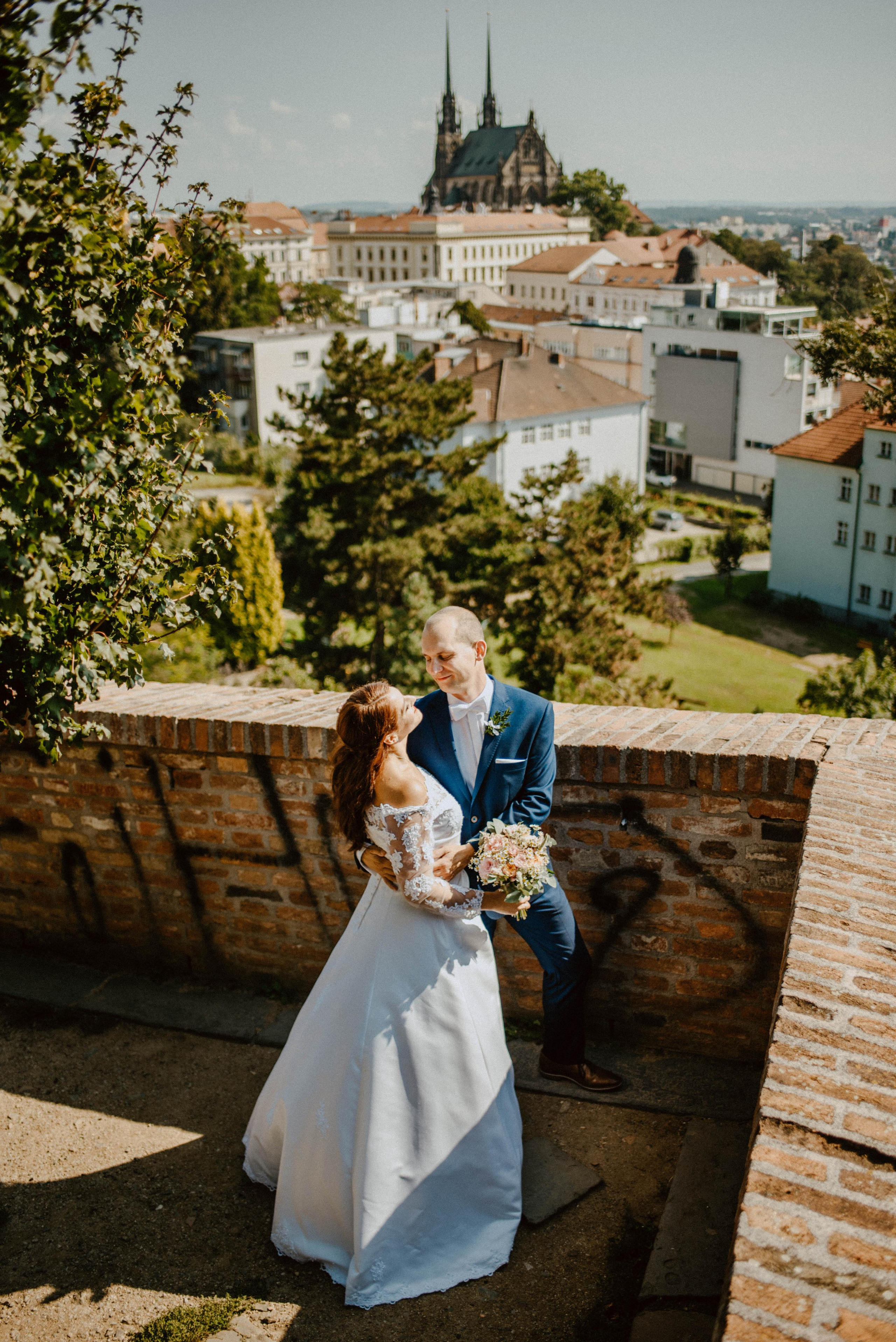 Svatba v centru Brna. Špilberk. Lifestyle, wedding and family photographer