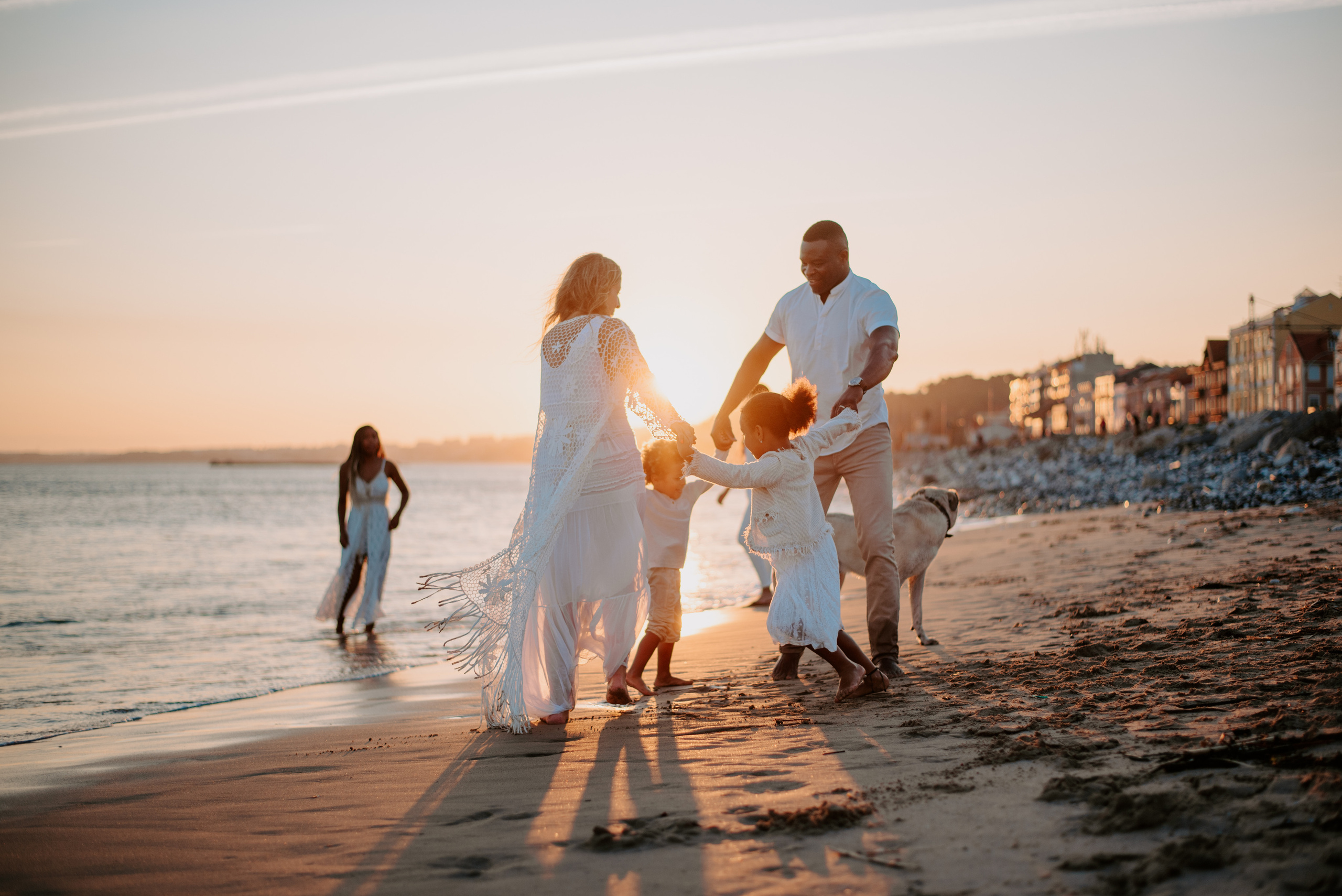 Family photographer based in Lisbon. Lifestyle, wedding and family photographer