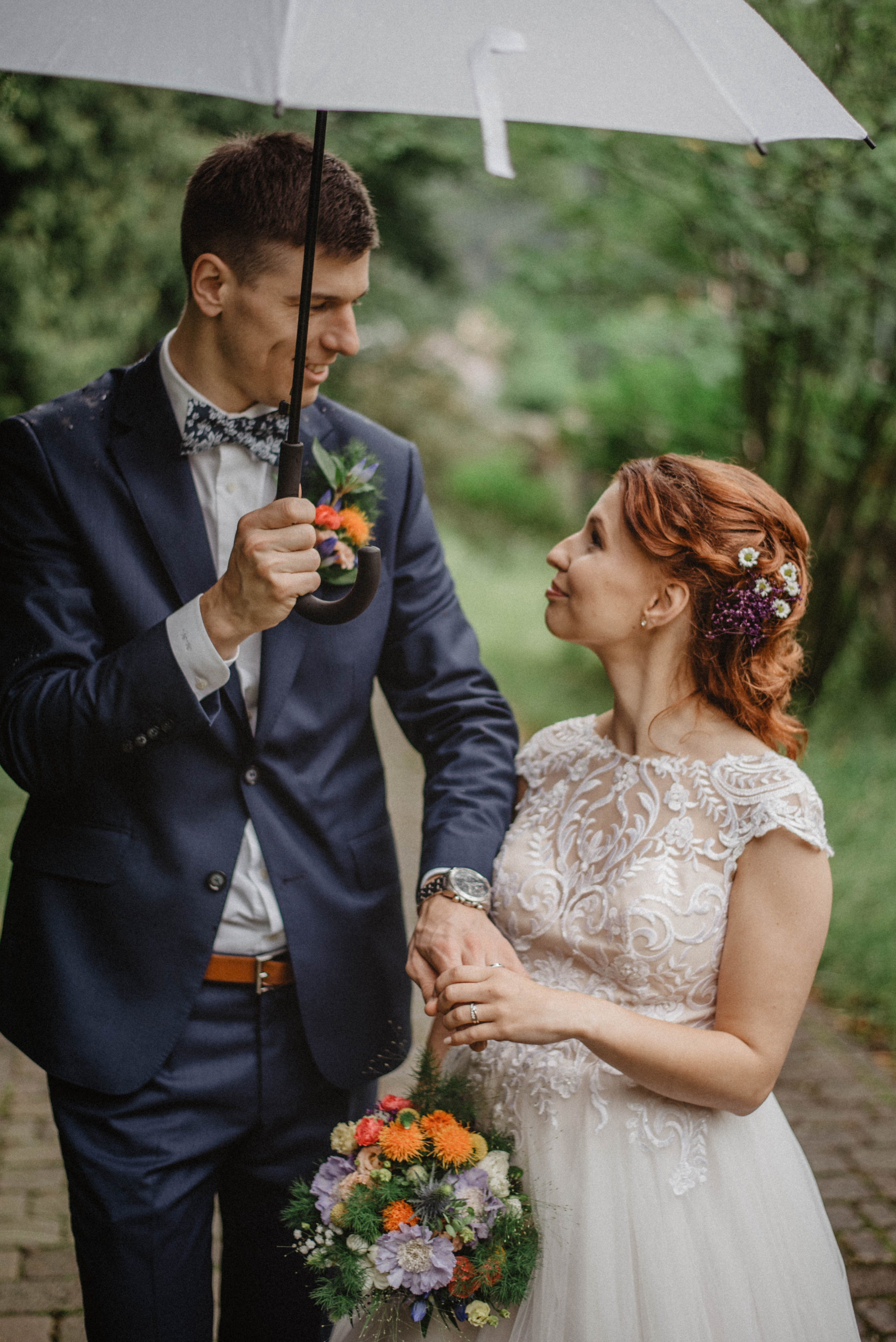 Svatba v Táboře v parku. Lifestyle, wedding and family photographer