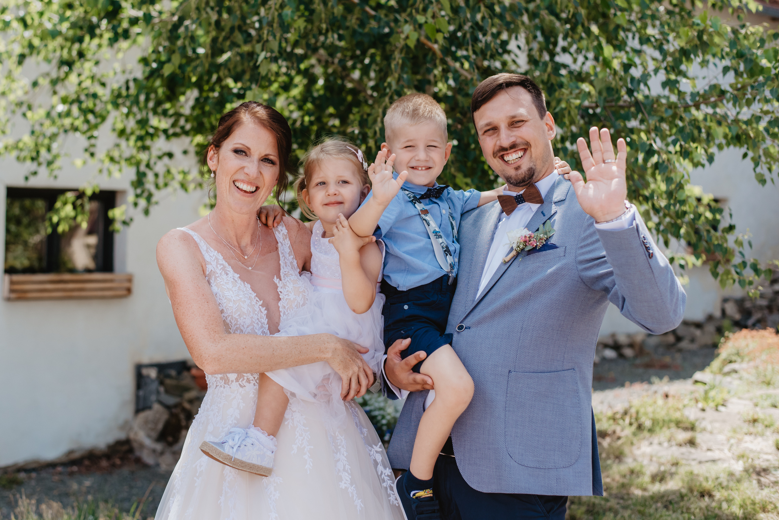 Rustic wedding. Svatba v rustikálním stylu poblíž Brna. Lifestyle, wedding and family photographer