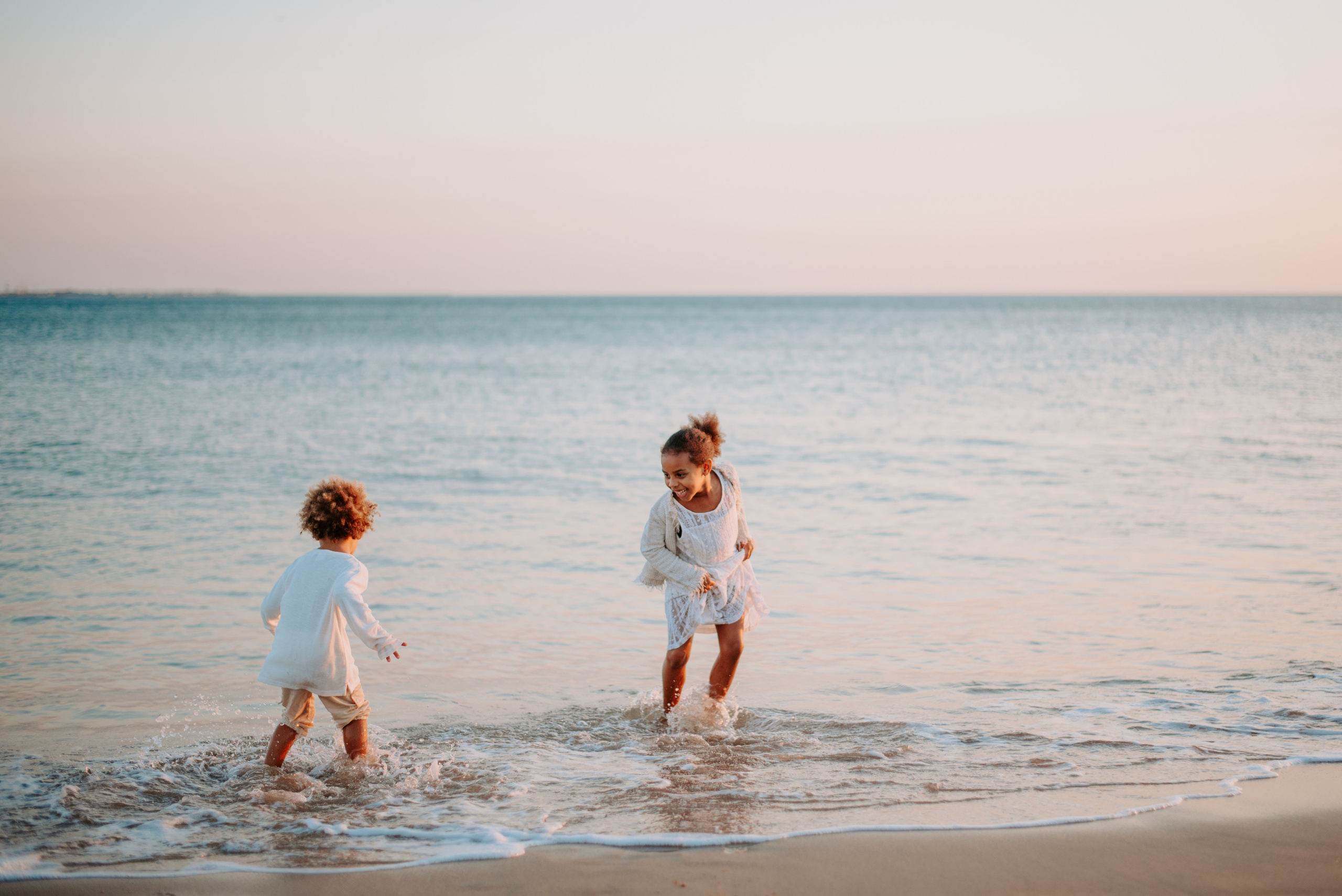 Family photographer based in Lisbon. Lifestyle, wedding and family photographer