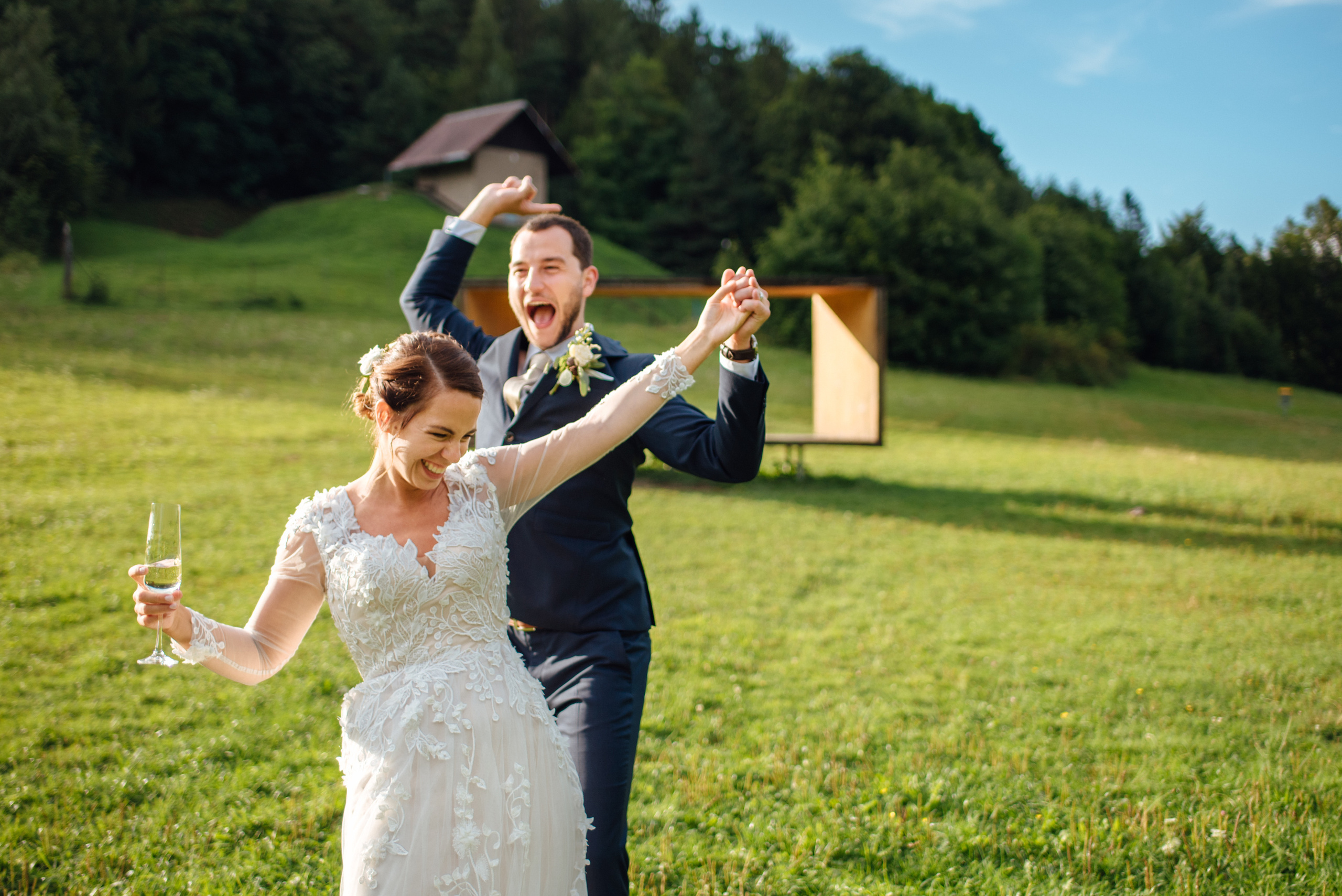 Lifestyle, wedding and family photographer