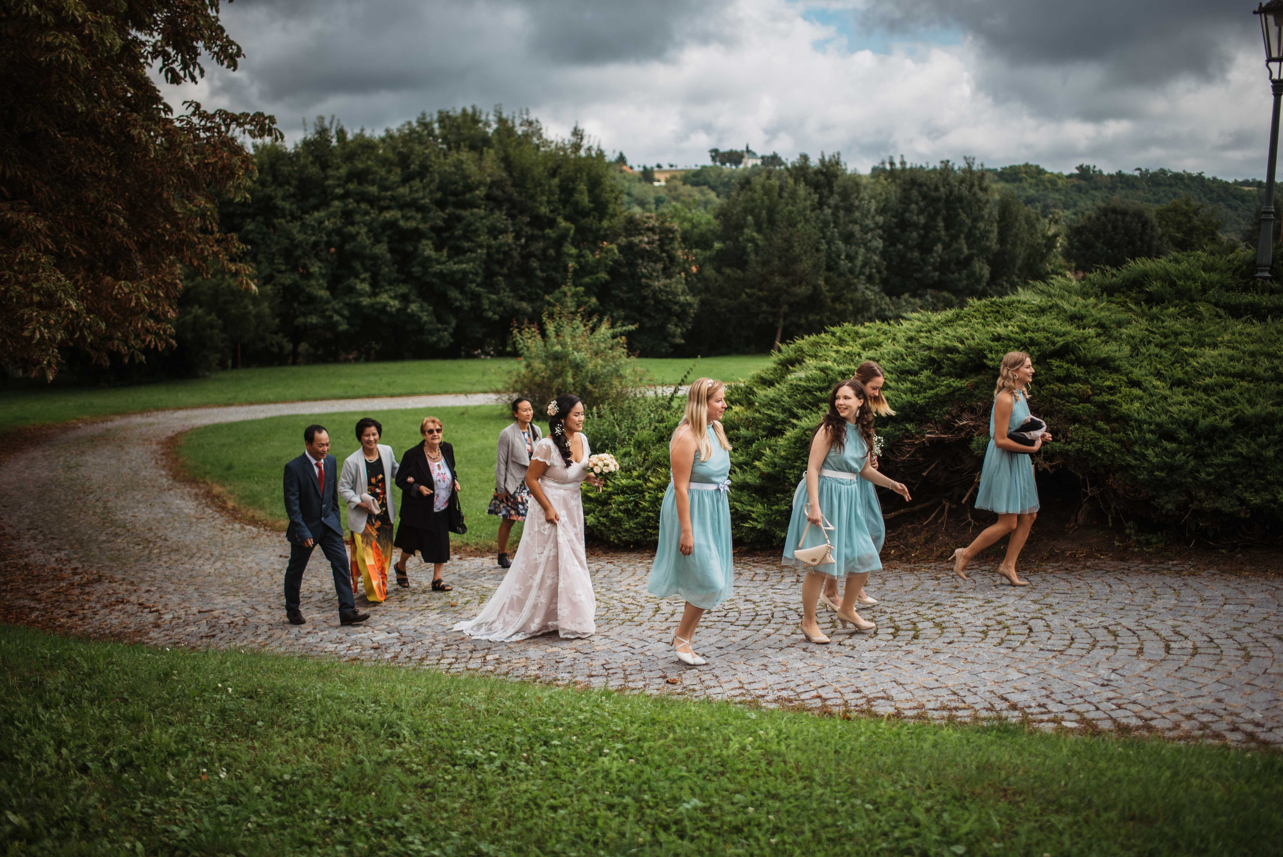 Svatba v centru Brna na Zelném trhu. Lifestyle, wedding and family photographer