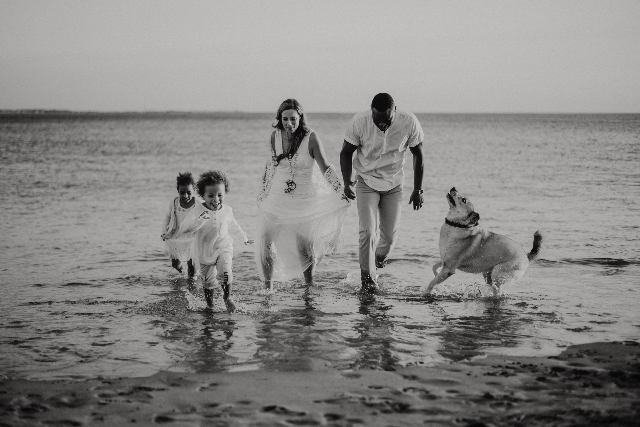 Family photographer based in Lisbon. Lifestyle, wedding and family photographer