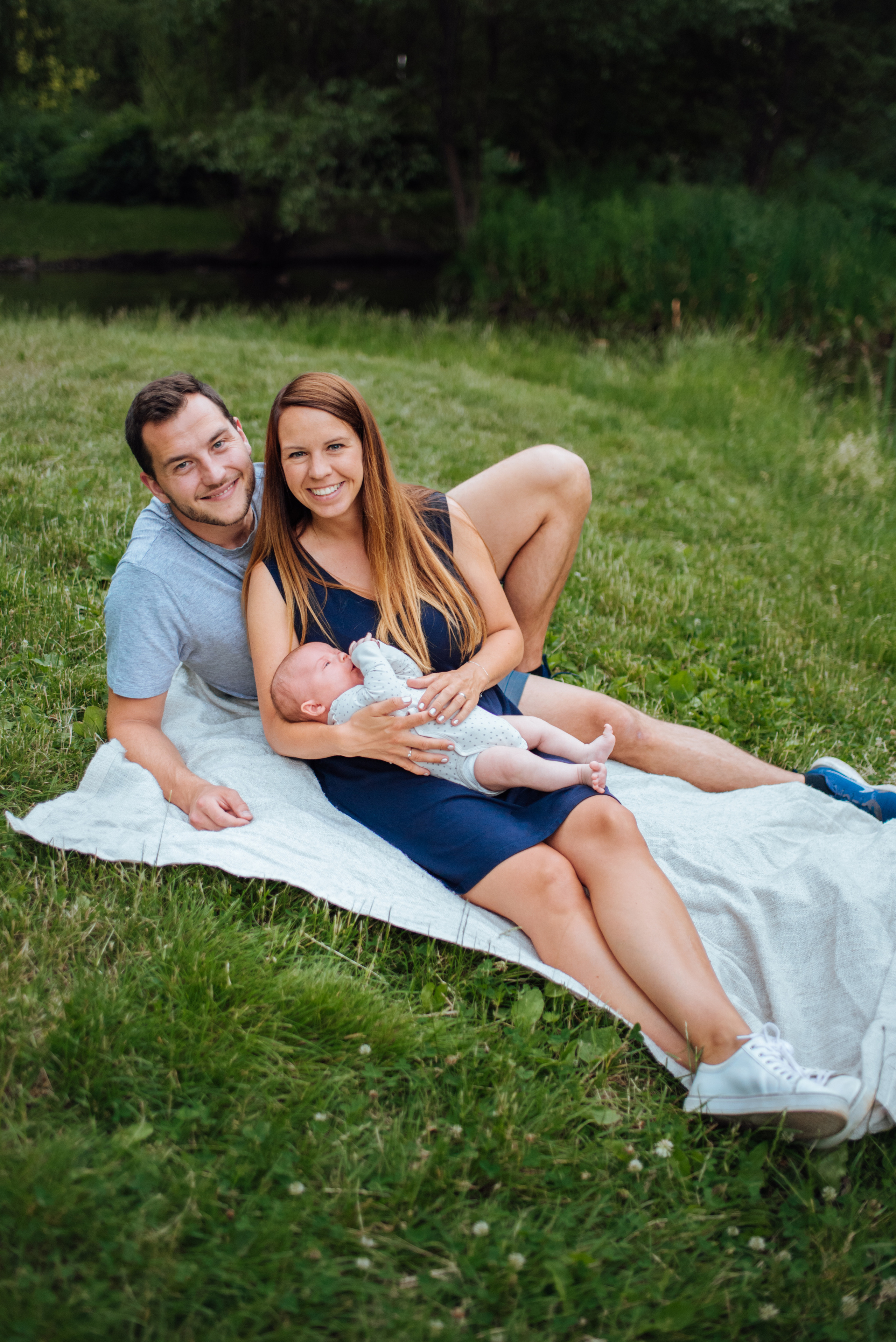 Family photoshoot. Lifestyle, wedding and family photographer