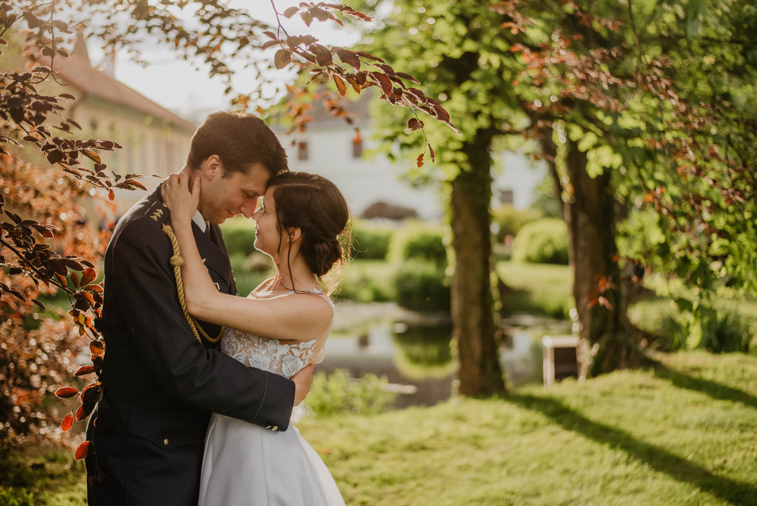 Svatba na hradě na Šumavě. Šumava. Velhartice. Lifestyle, wedding and family photographer