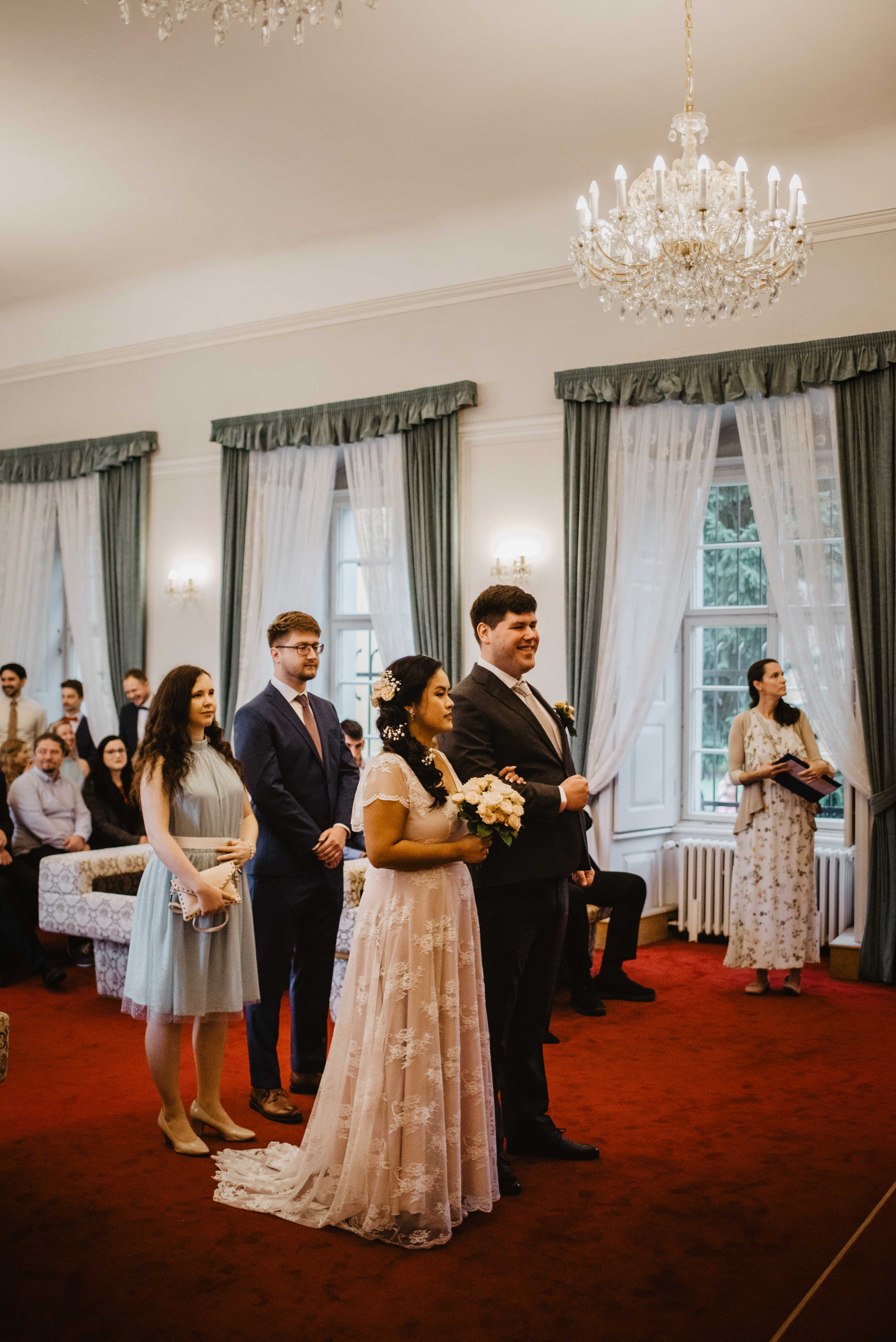 Svatba v centru Brna na Zelném trhu. Lifestyle, wedding and family photographer