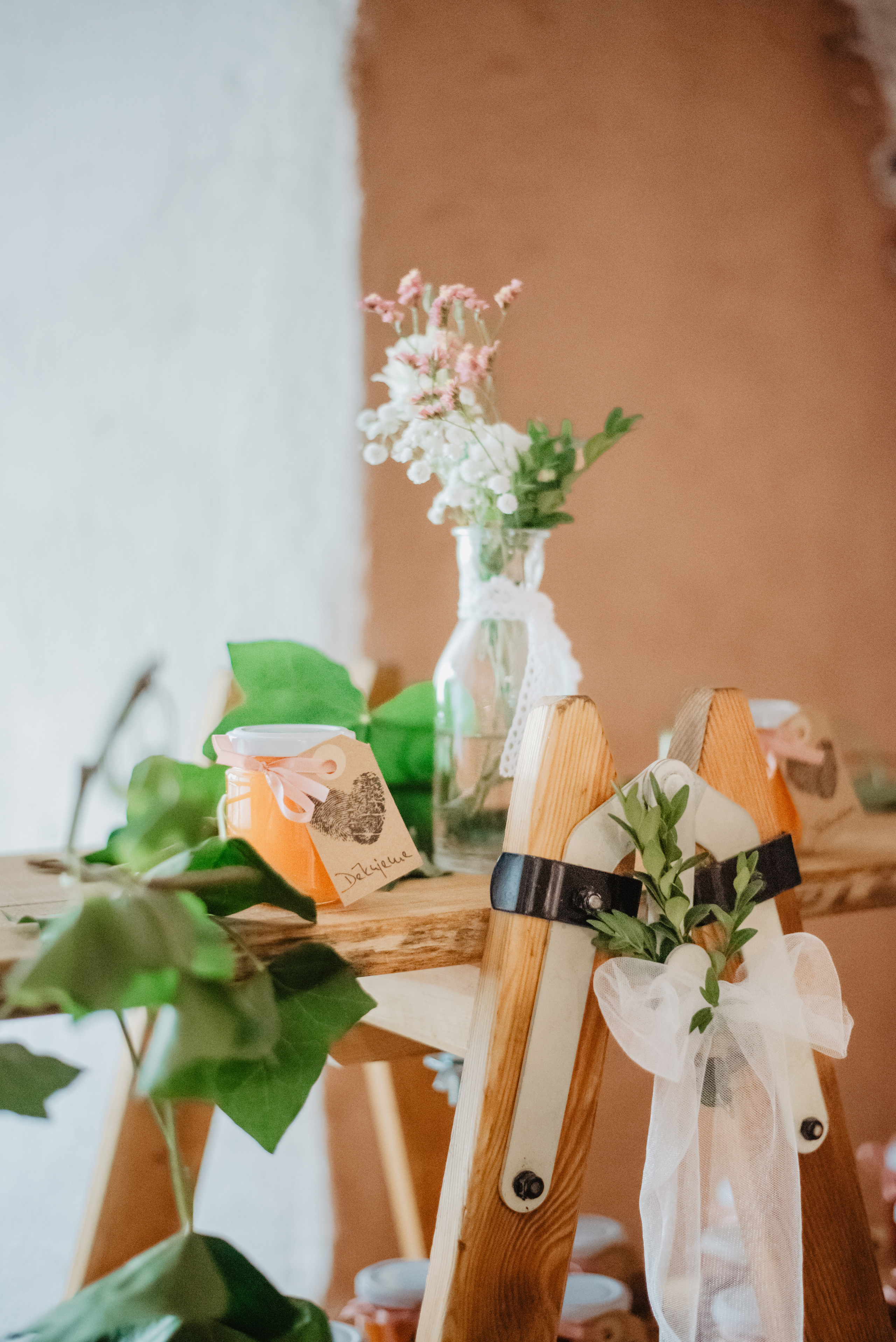 Rustic wedding. Svatba v rustikálním stylu poblíž Brna. Lifestyle, wedding and family photographer