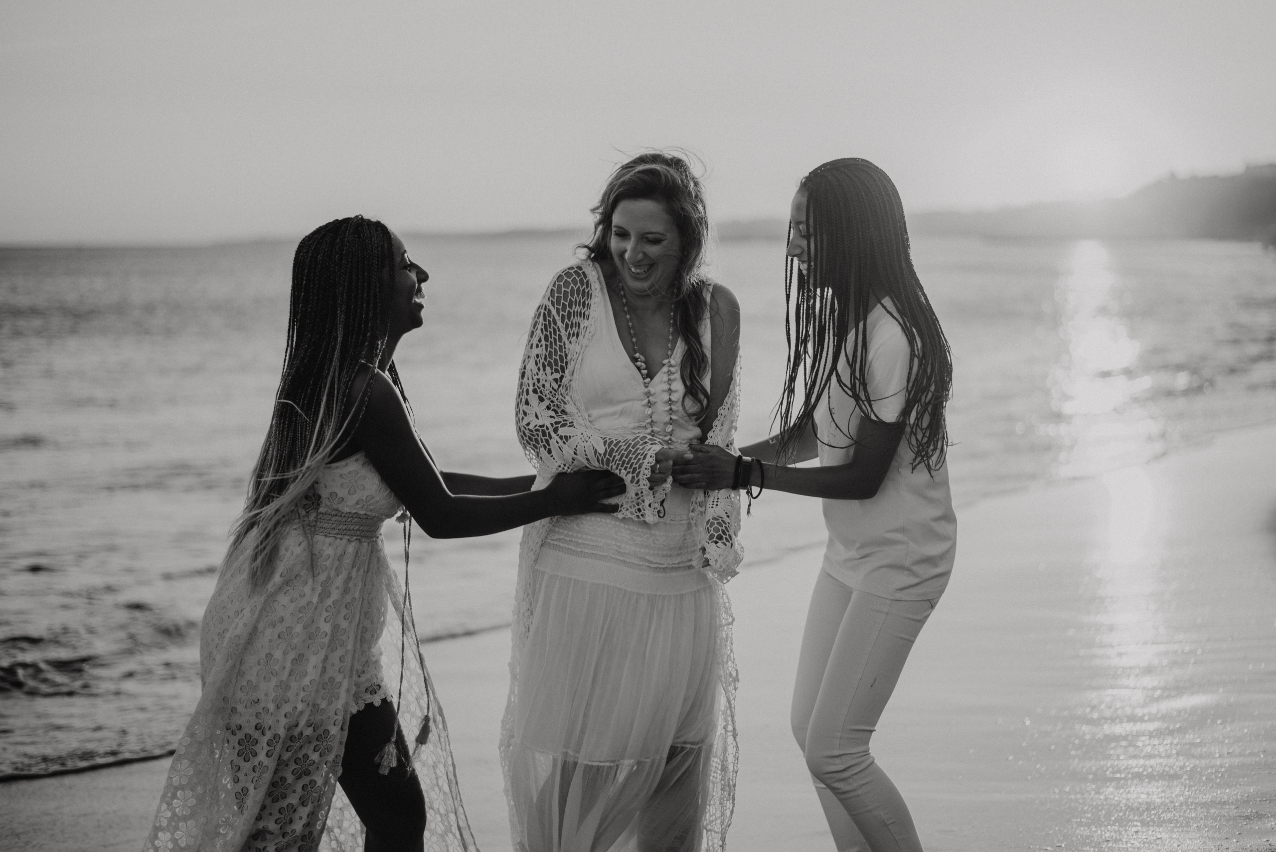 Family photographer based in Lisbon. Lifestyle, wedding and family photographer