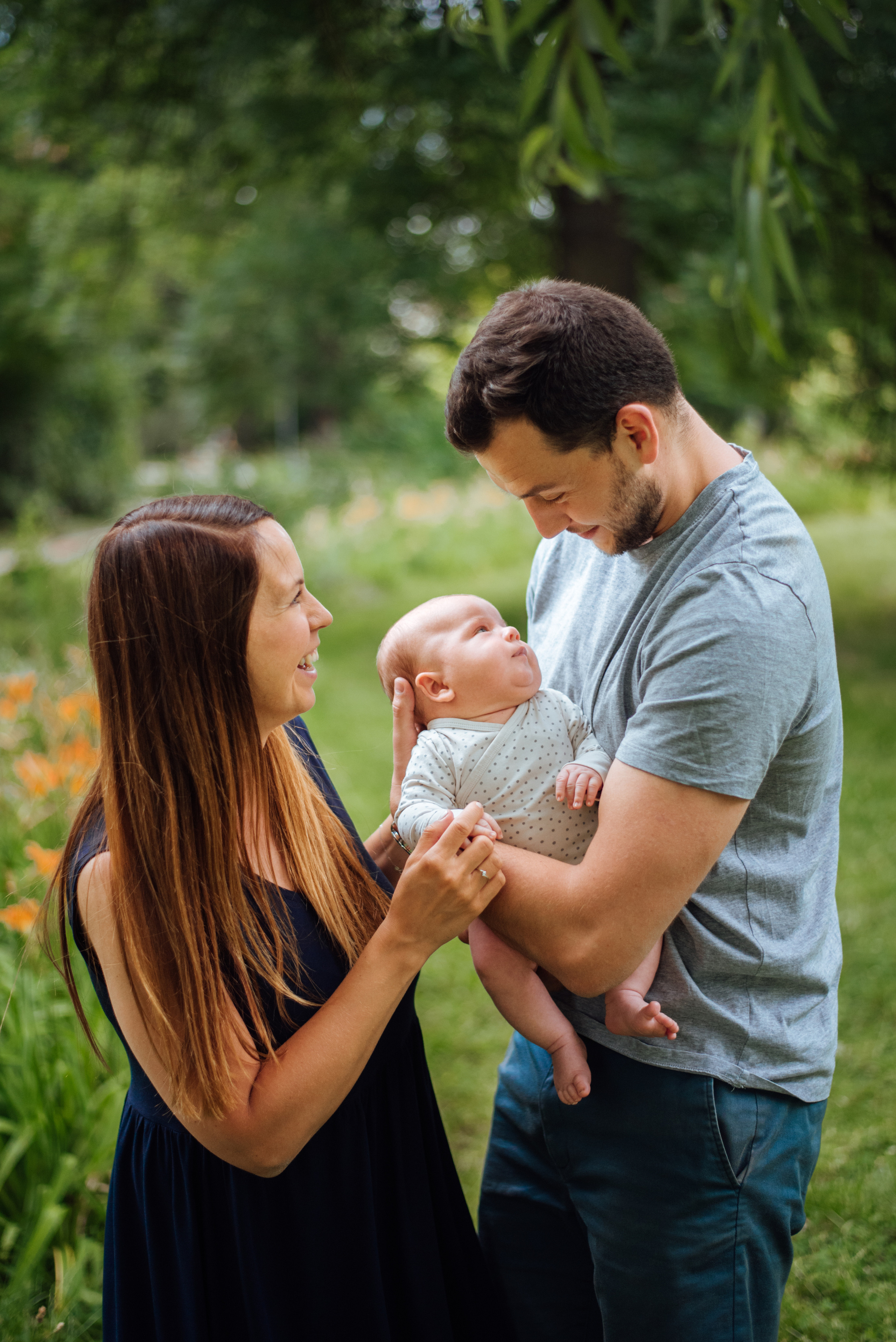 Family photoshoot. Lifestyle, wedding and family photographer