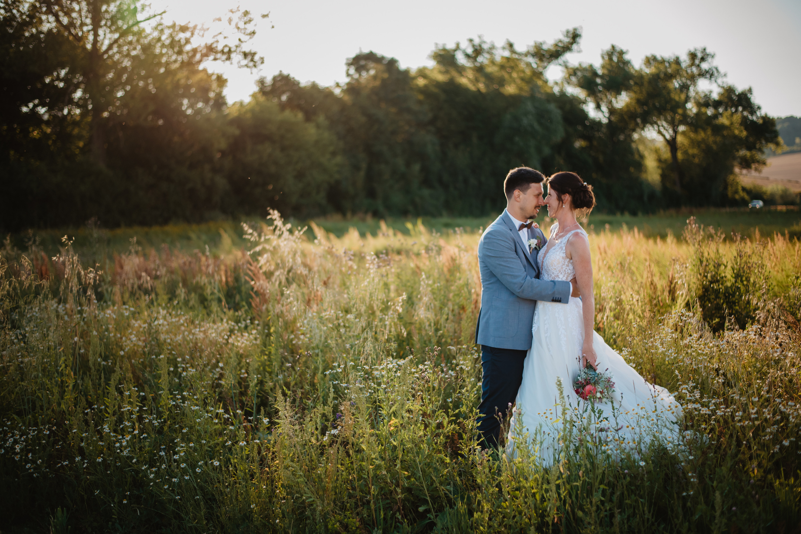 Rustic wedding. Svatba v rustikálním stylu poblíž Brna. Lifestyle, wedding and family photographer