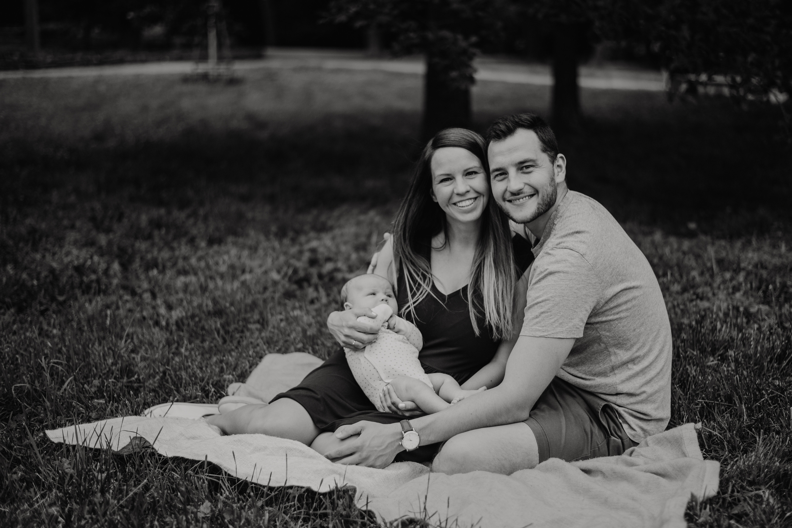 Family photoshoot. Lifestyle, wedding and family photographer