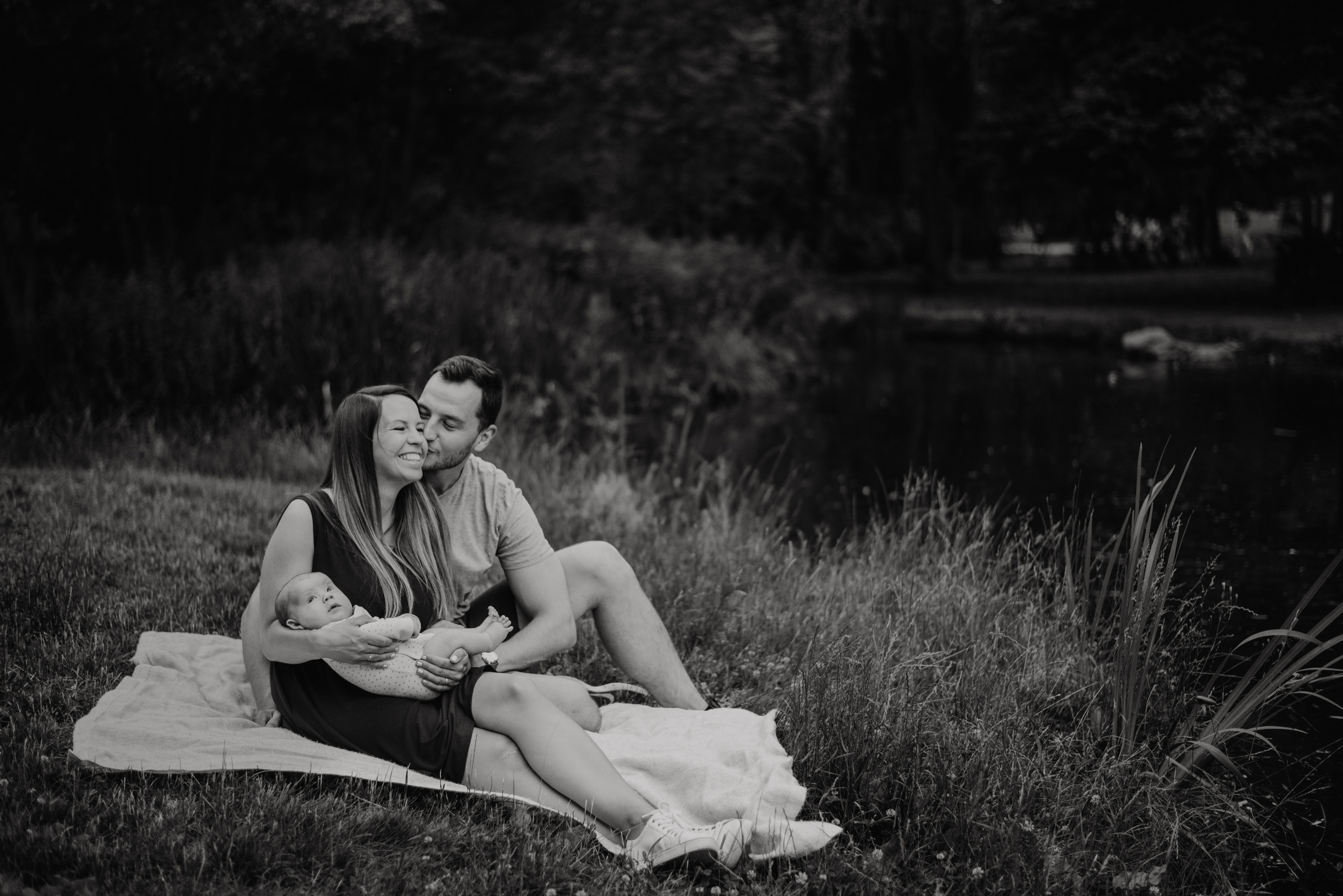 Family photoshoot. Lifestyle, wedding and family photographer