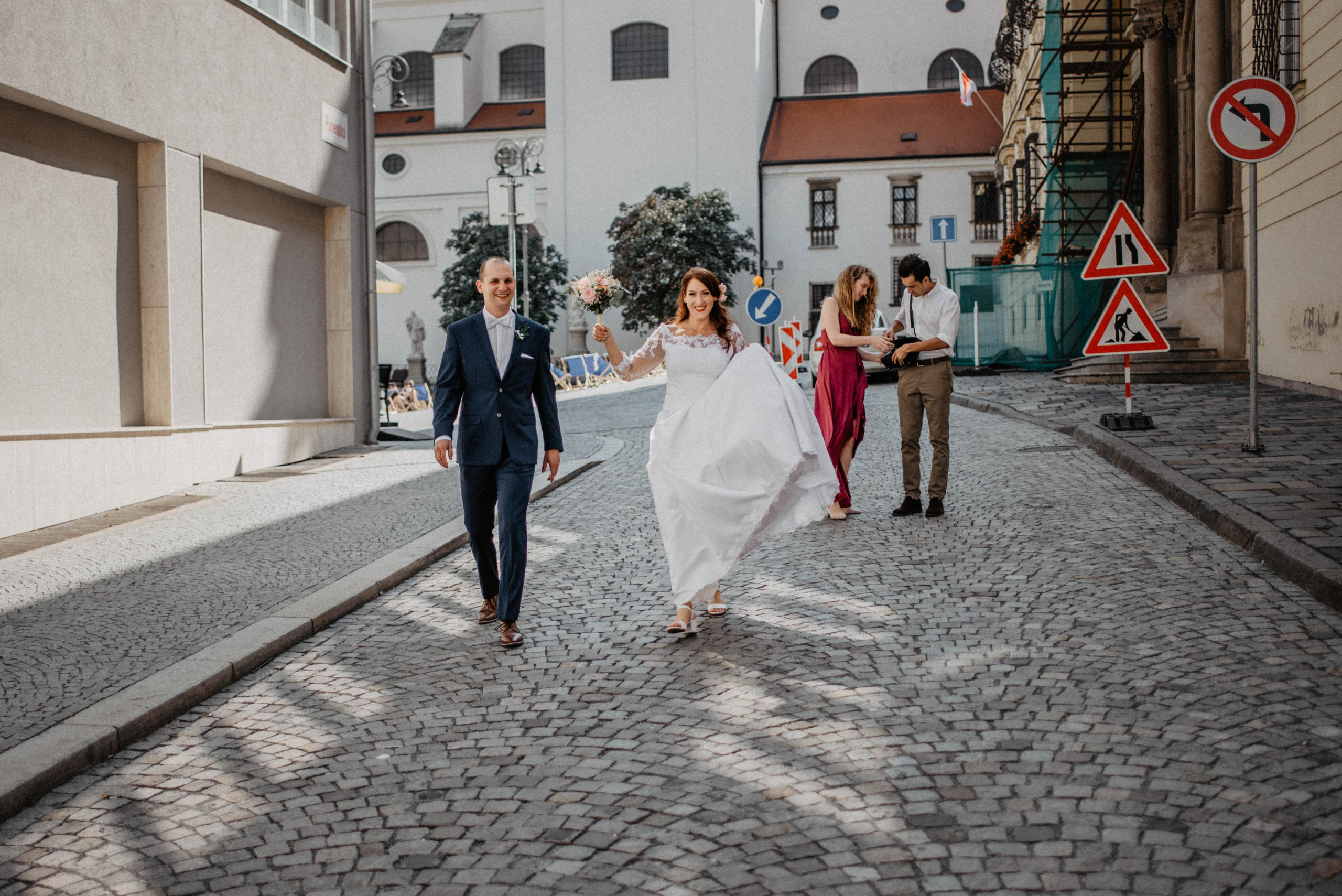 Svatba v centru Brna. Špilberk. Lifestyle, wedding and family photographer