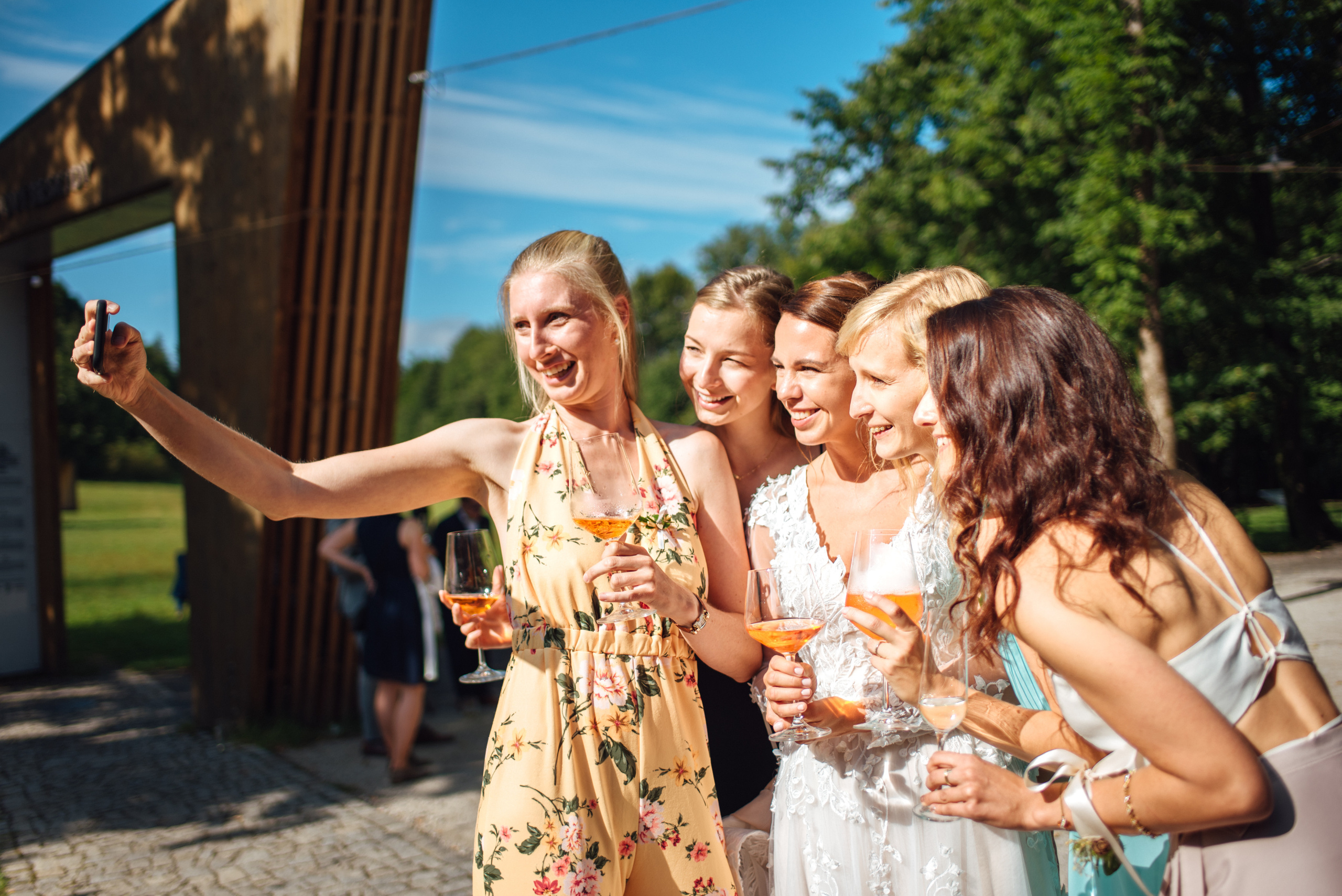 Svatba v Beskydech. Hotel Rekovice. Lifestyle, wedding and family photographer