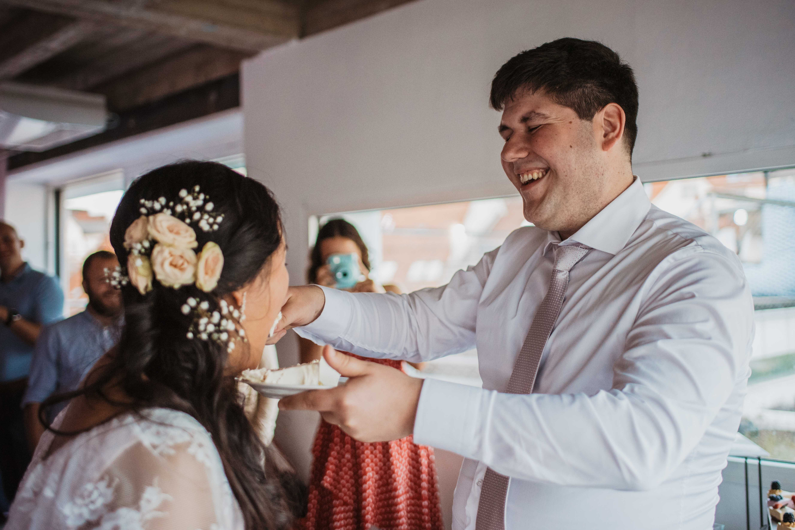 Svatba v centru Brna na Zelném trhu. Lifestyle, wedding and family photographer