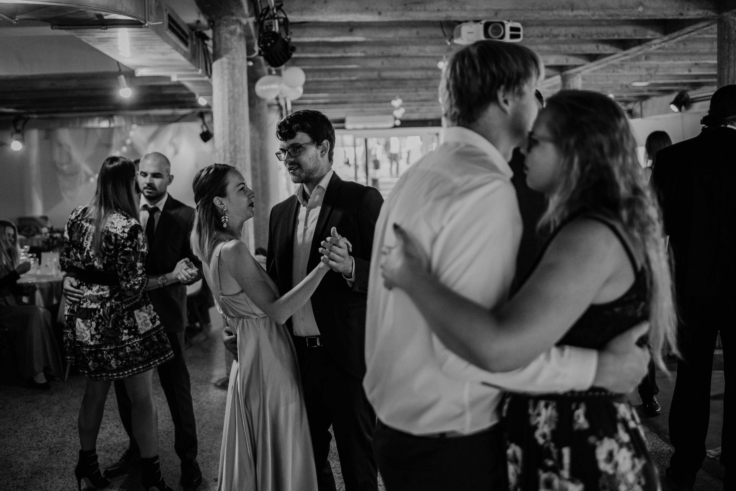 Svatba v centru Brna na Zelném trhu. Lifestyle, wedding and family photographer