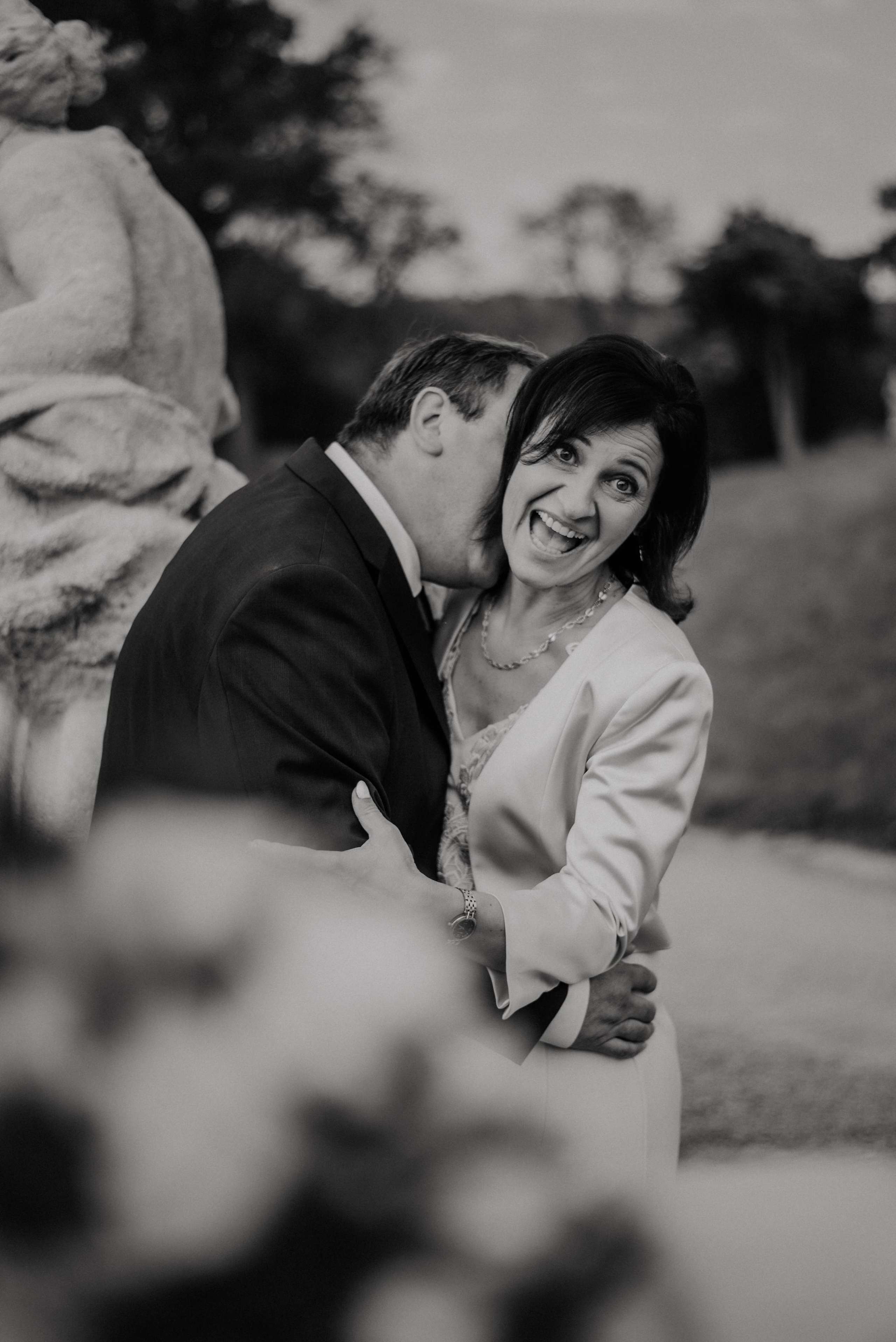 Svatba na zámku ve Slavkově u Brna. Lifestyle, wedding and family photographer