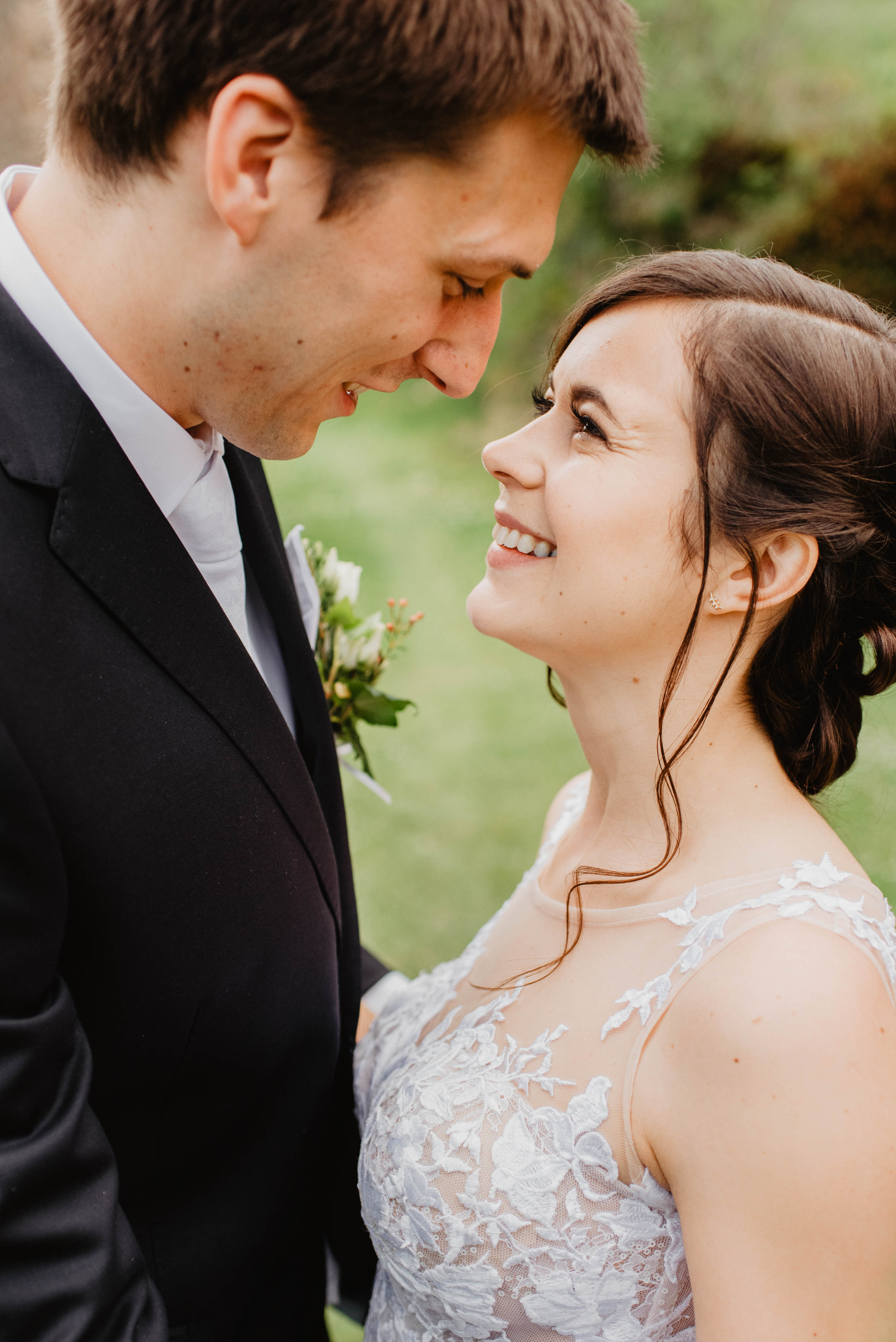 Svatba na hradě na Šumavě. Šumava. Velhartice. Lifestyle, wedding and family photographer