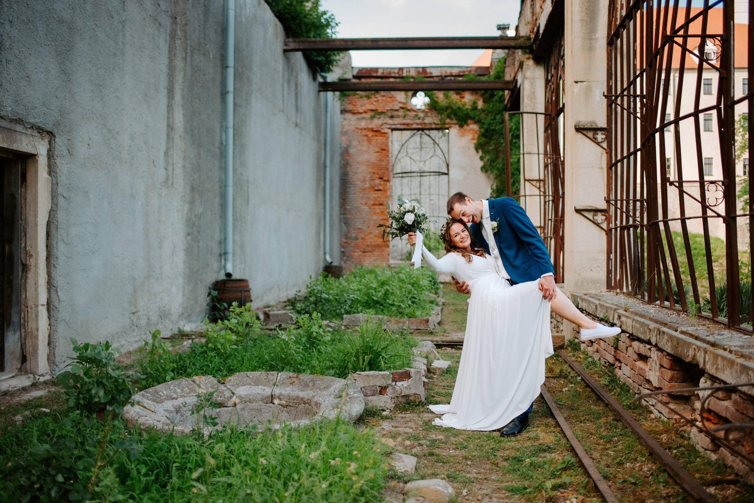 Lifestyle, wedding and family photographer