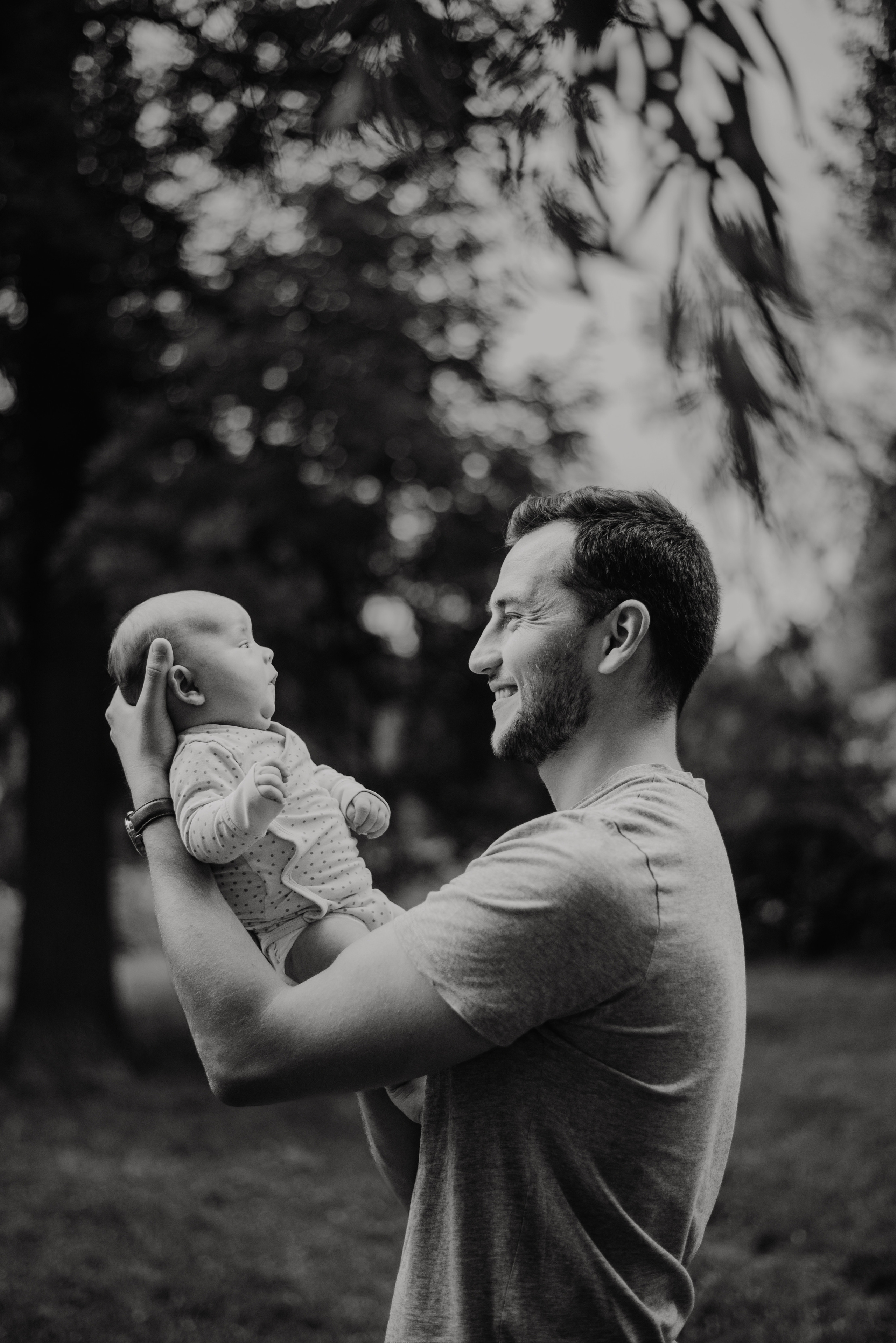 Family photoshoot. Lifestyle, wedding and family photographer