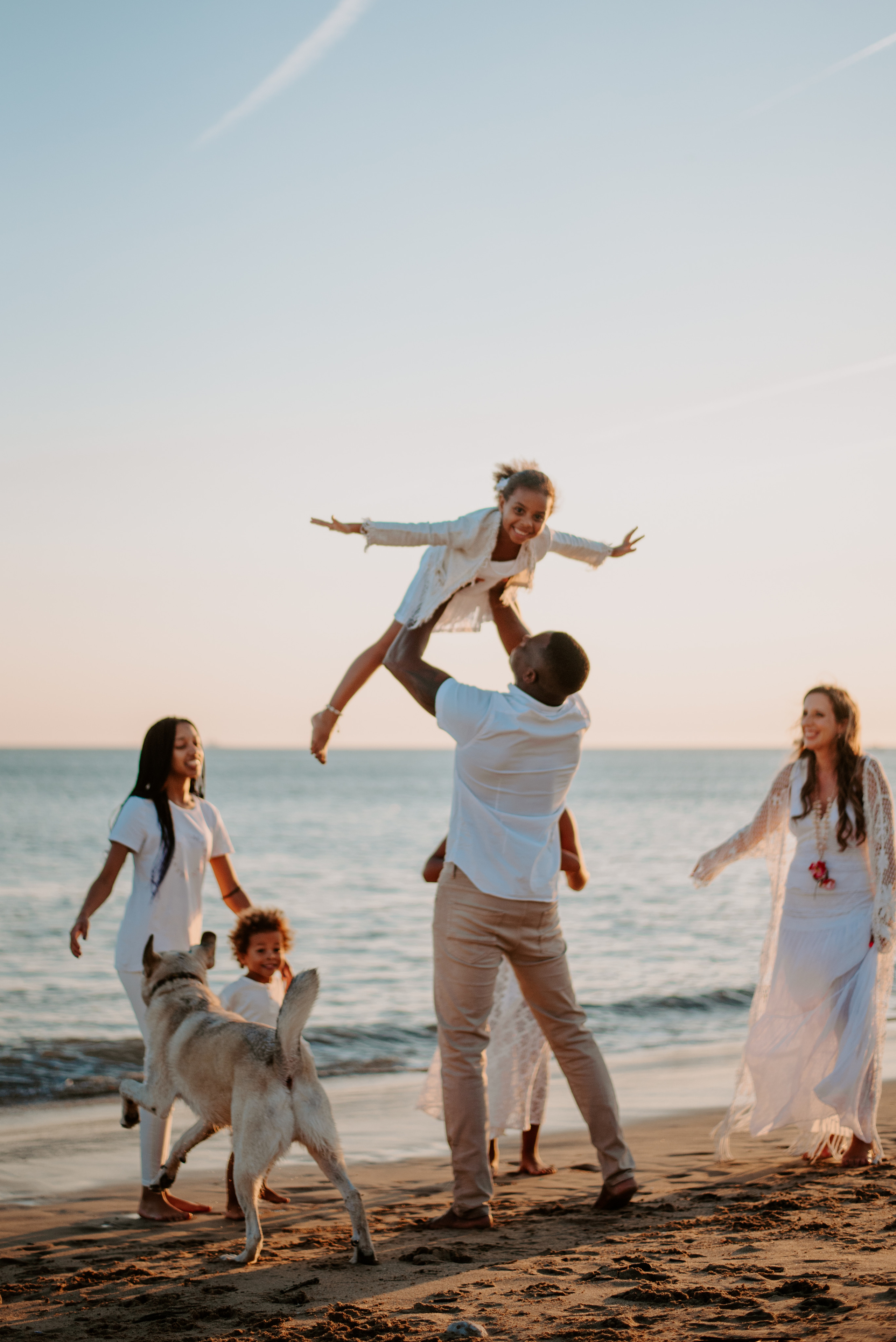 Family photographer based in Lisbon. Lifestyle, wedding and family photographer