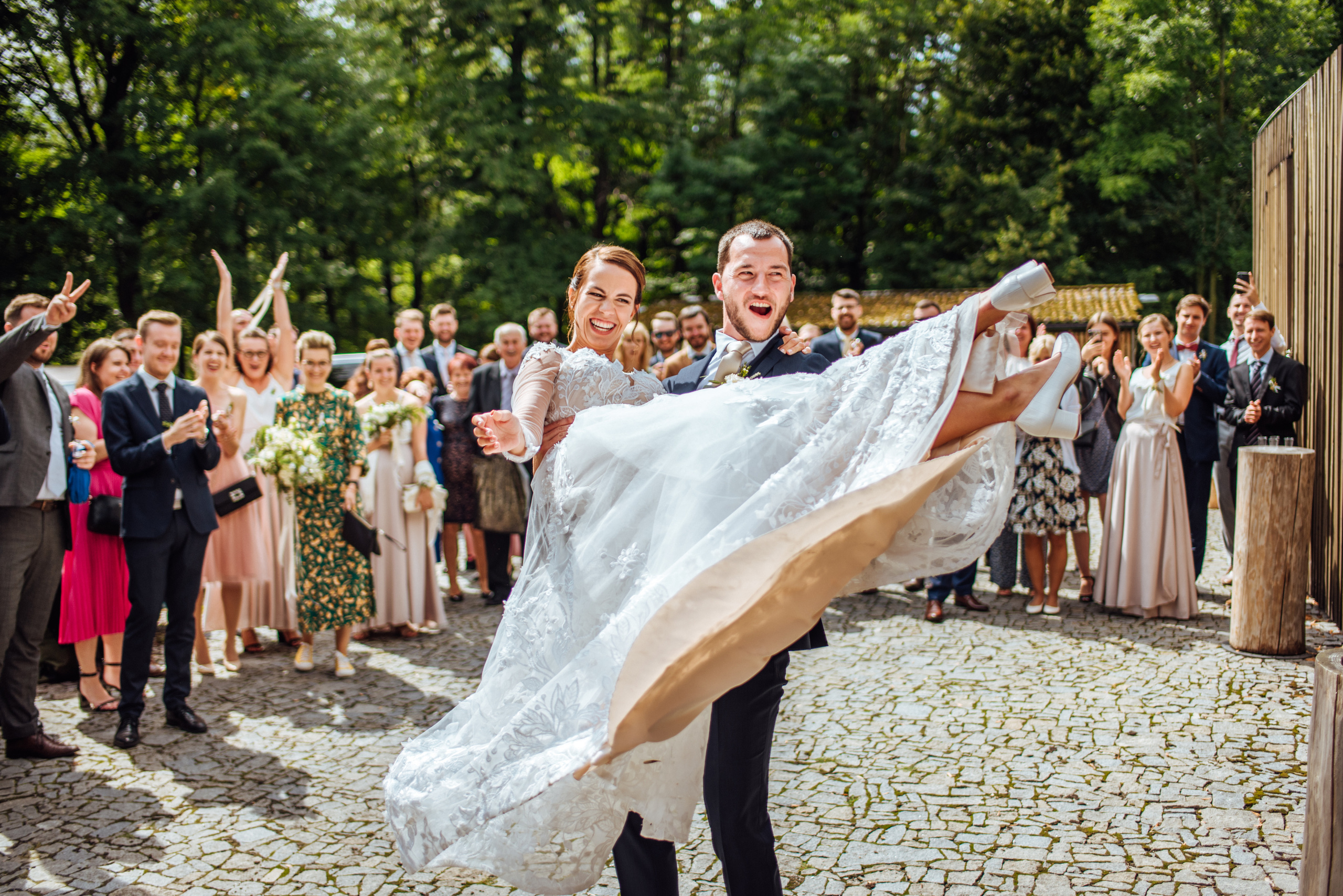 Svatba v Beskydech. Hotel Rekovice. Lifestyle, wedding and family photographer