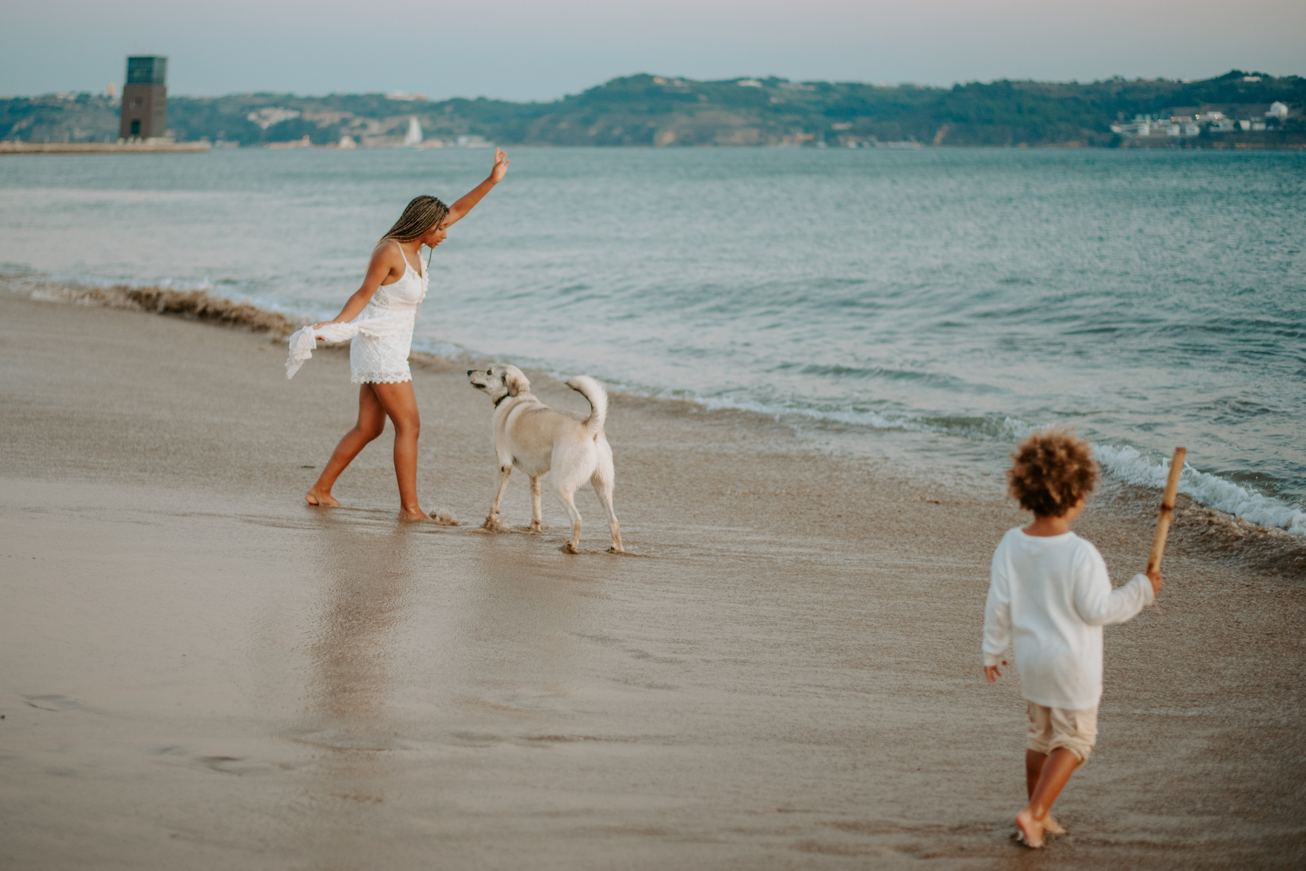 Family photographer based in Lisbon. Lifestyle, wedding and family photographer