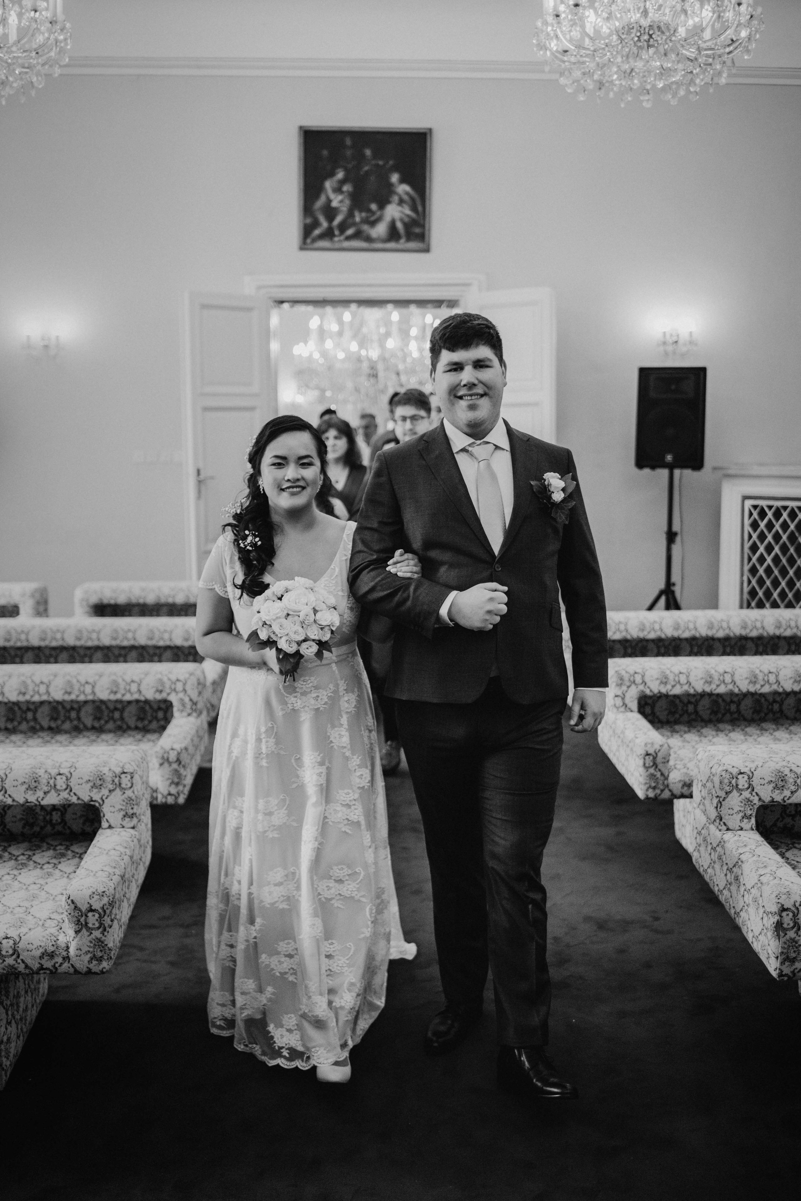 Svatba v centru Brna na Zelném trhu. Lifestyle, wedding and family photographer