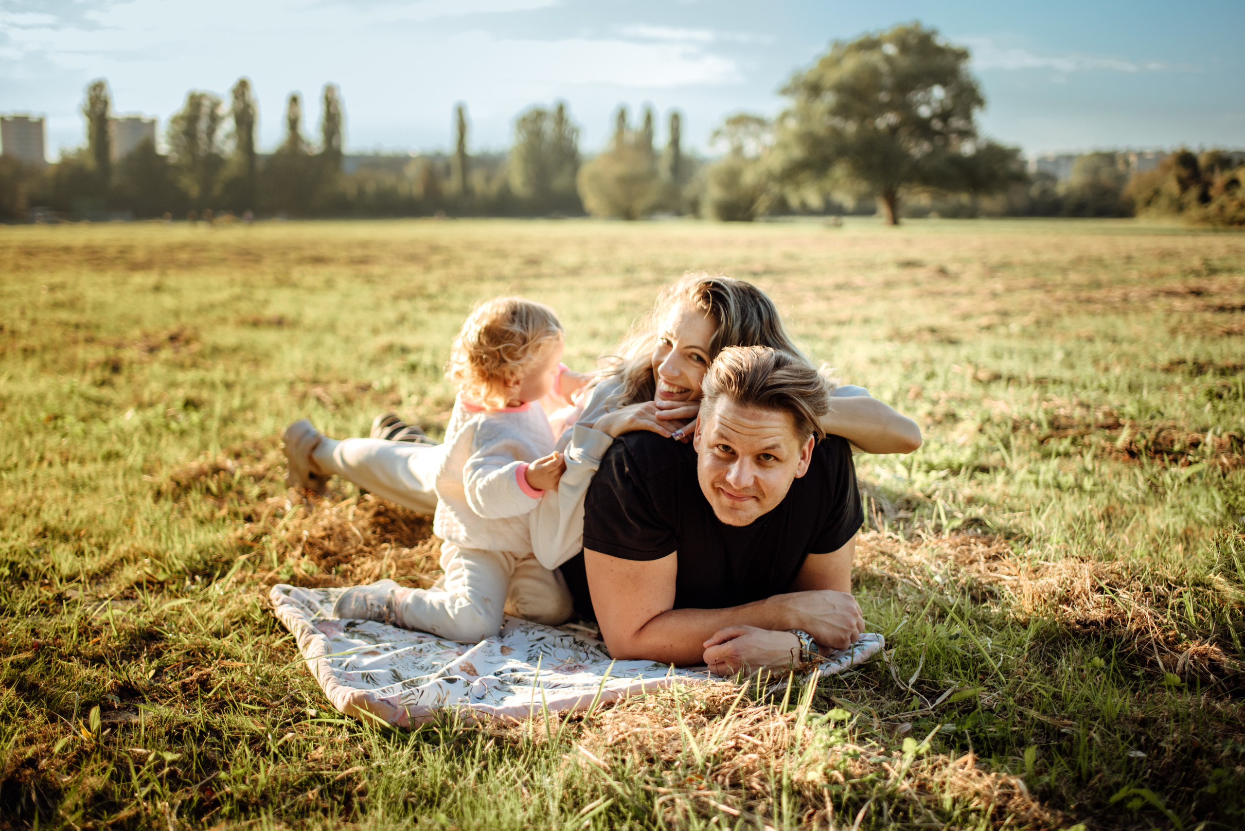 Ivet, Roman, Emi. Lifestyle, wedding and family photographer