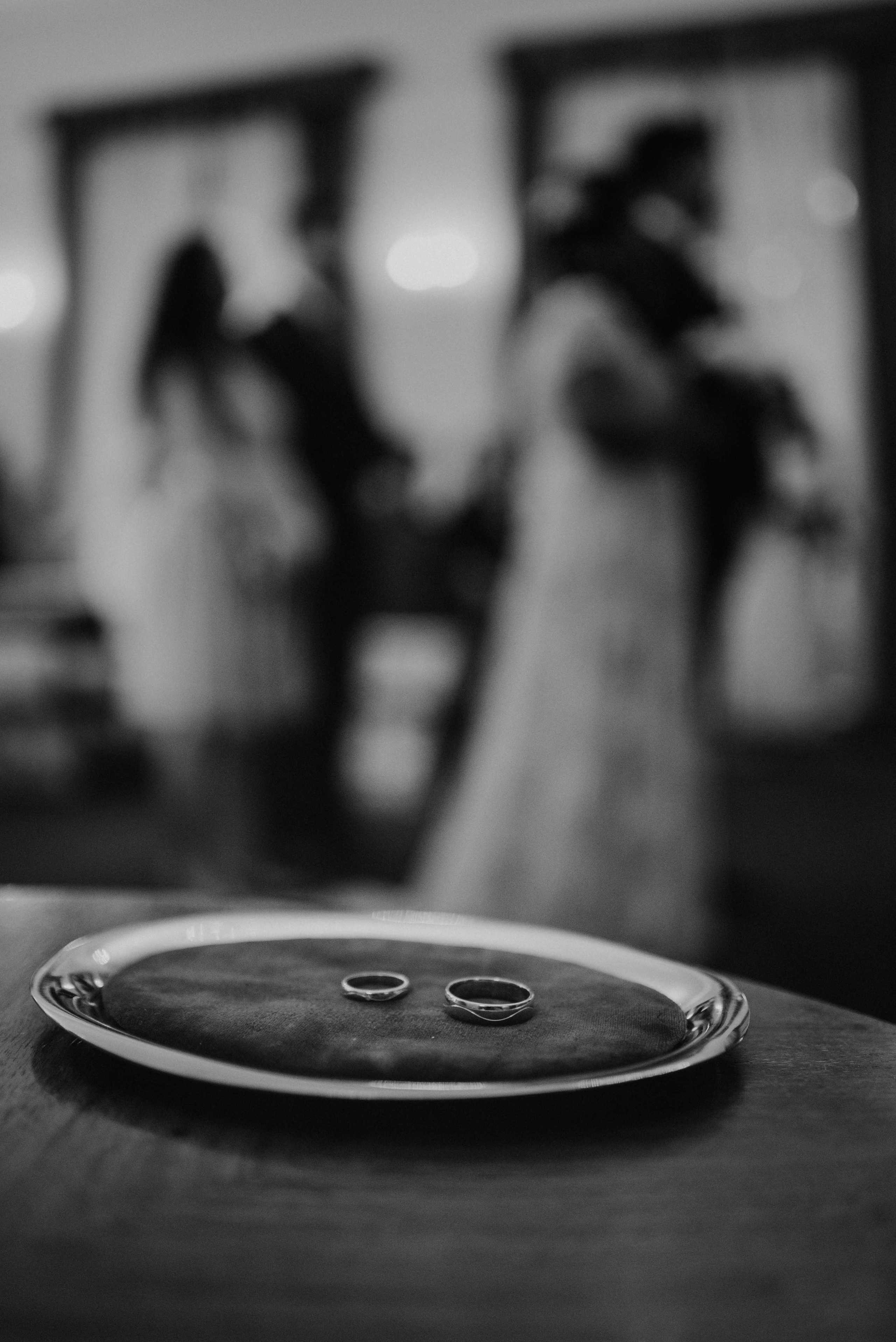 Svatba v centru Brna na Zelném trhu. Lifestyle, wedding and family photographer