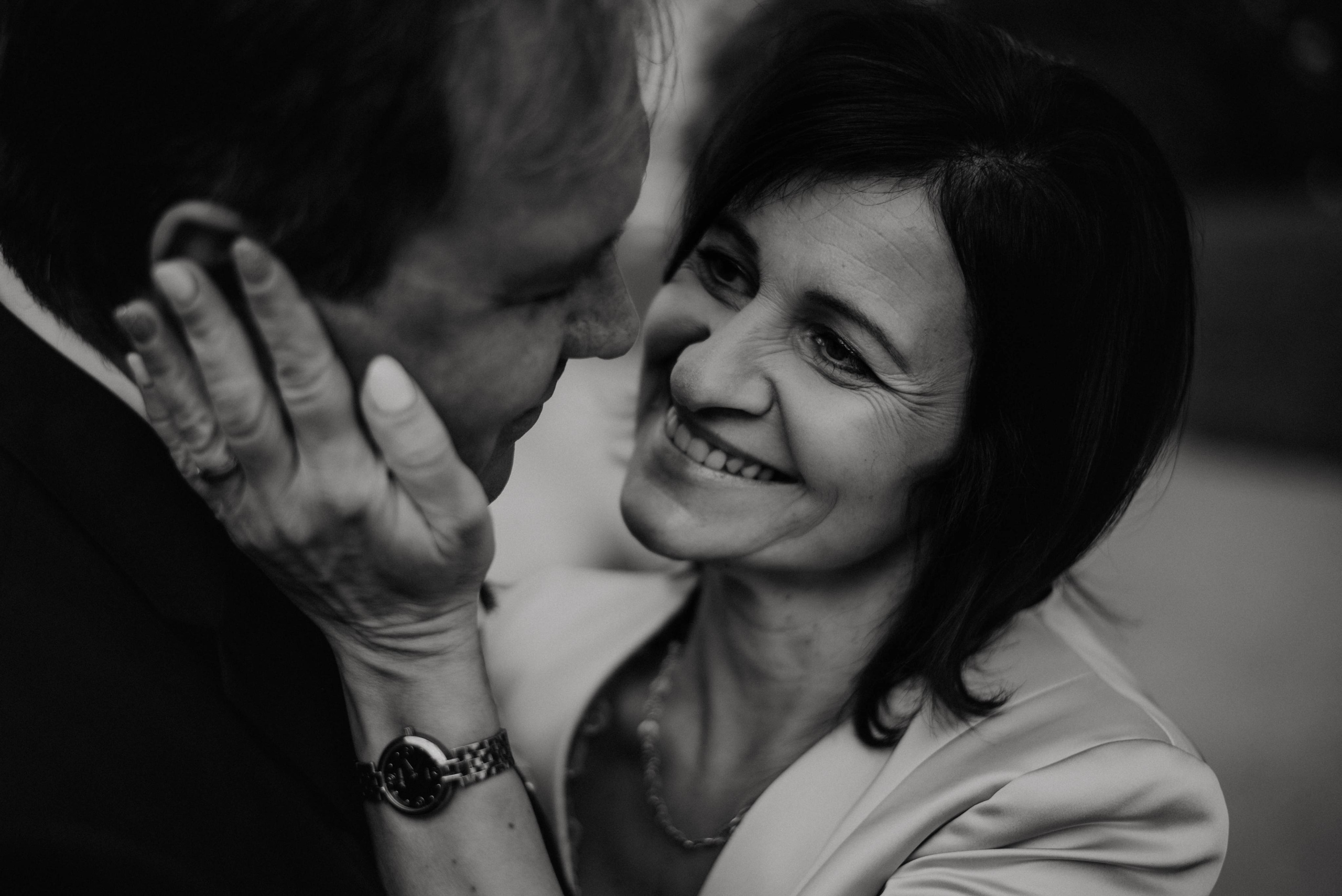 Svatba na zámku ve Slavkově u Brna. Lifestyle, wedding and family photographer