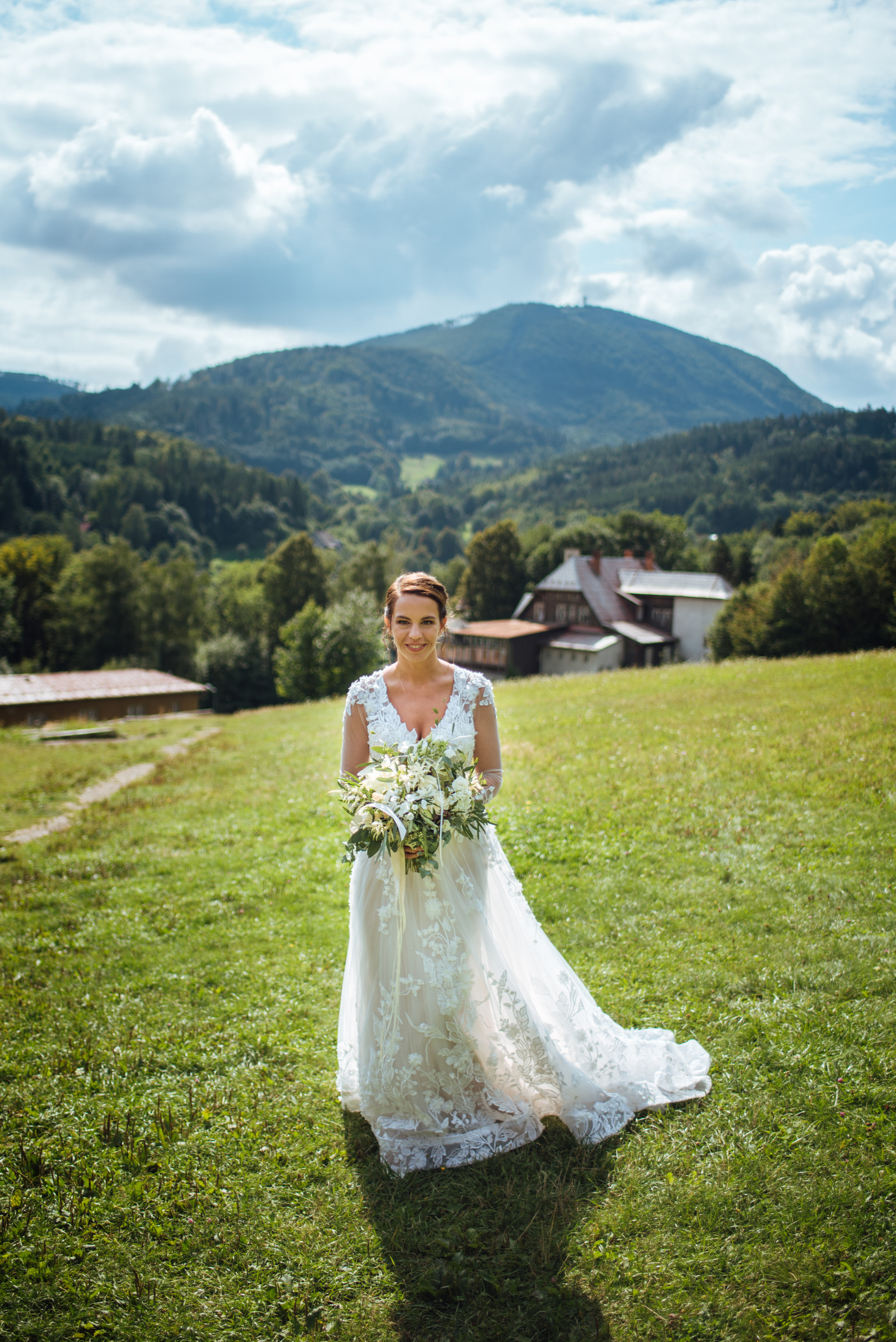 Svatba v Beskydech. Hotel Rekovice. Lifestyle, wedding and family photographer