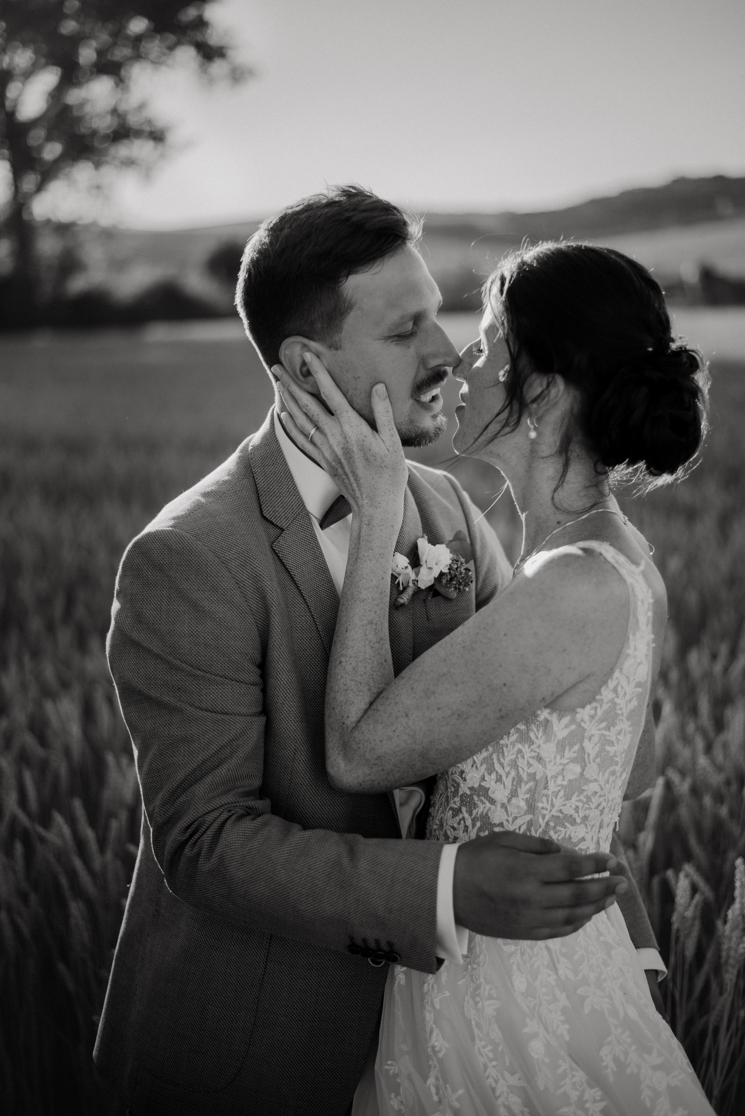 Rustic wedding. Svatba v rustikálním stylu poblíž Brna. Lifestyle, wedding and family photographer