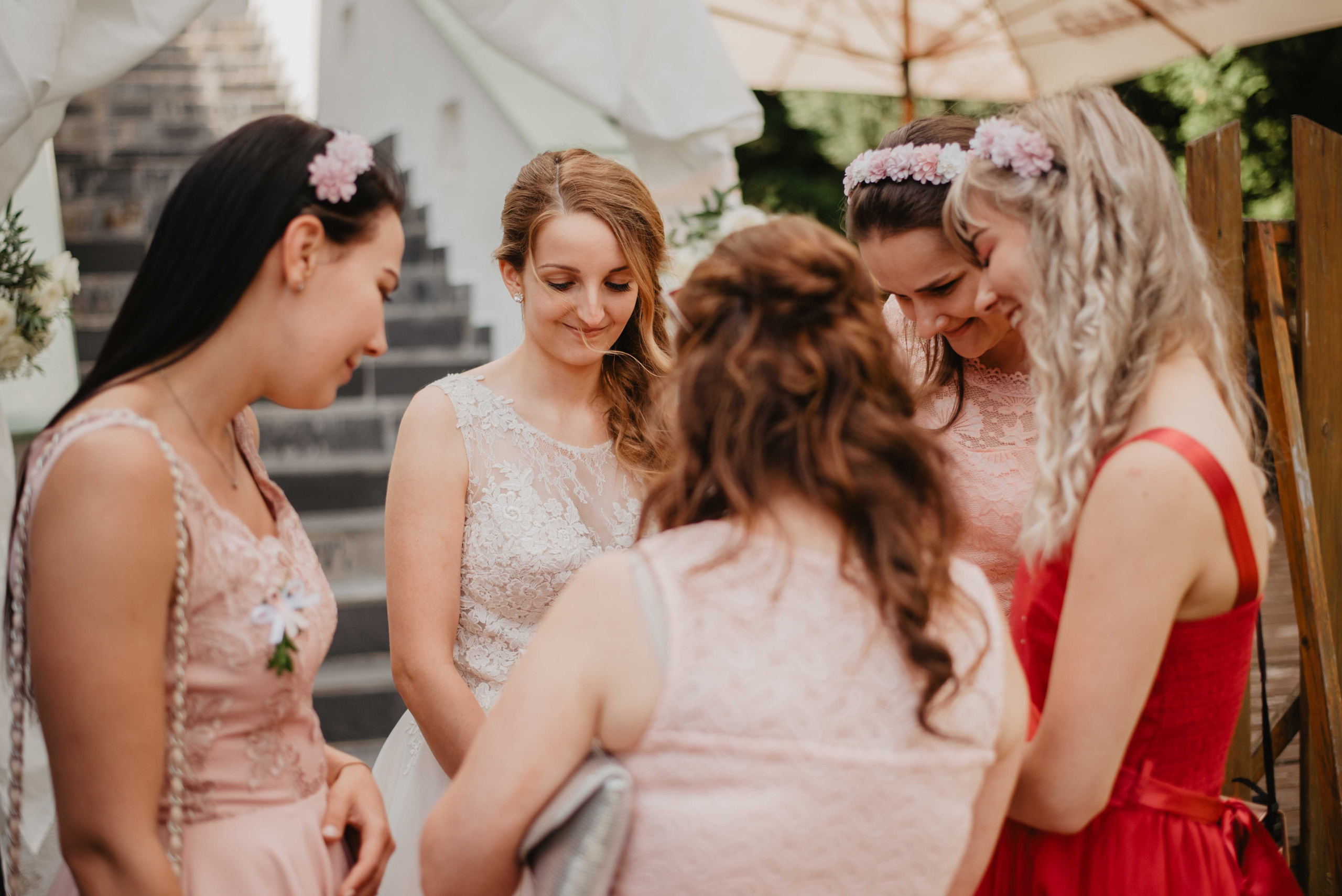 Svatba v kostele v Rýmařově. Bruntál. Lifestyle, wedding and family photographer