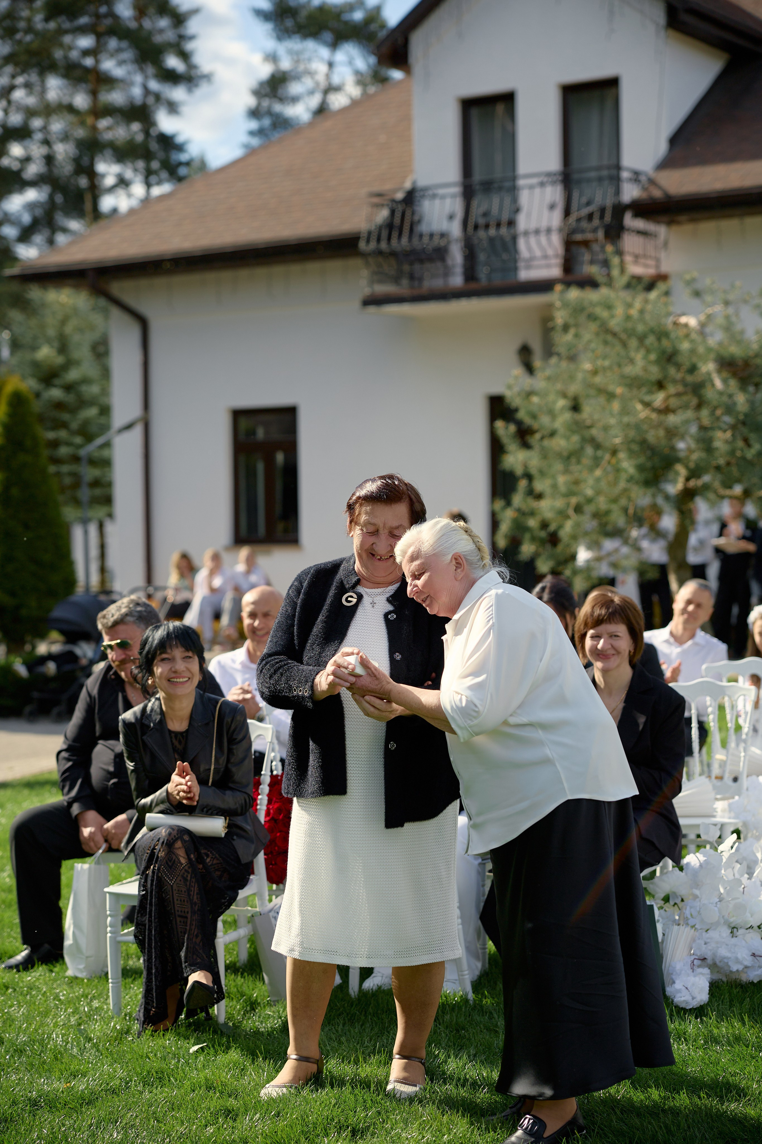 Natalia & Roman. Dworek przy lesie. Fotograf ślubny i rodzinny w Krakowie Yana Klymova