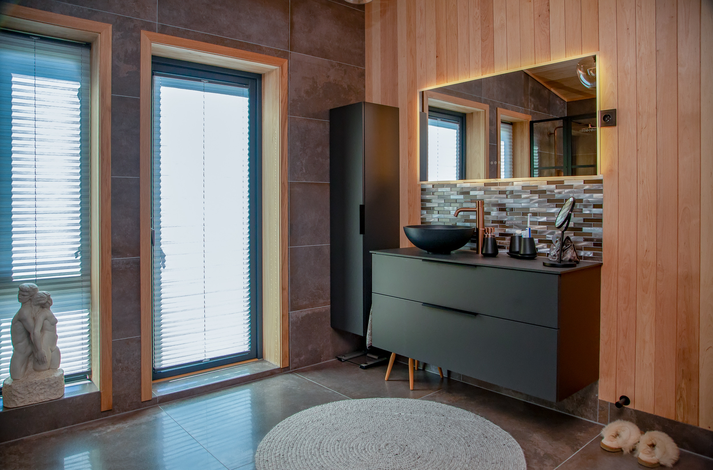 EIENDOM. Fotograf og videograf for familier og bedrifter