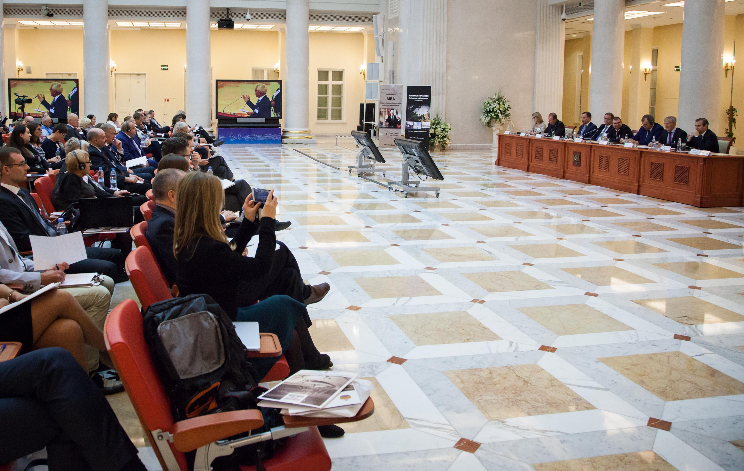 BEDRIFT / EVENT. Fotograf og videograf for familier og bedrifter