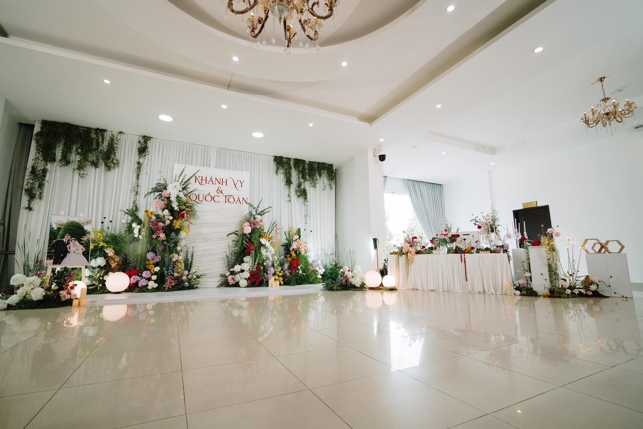 TOAN & VY / Wedding Journalism. Saigon Wedding Present | Art Beyond Moments