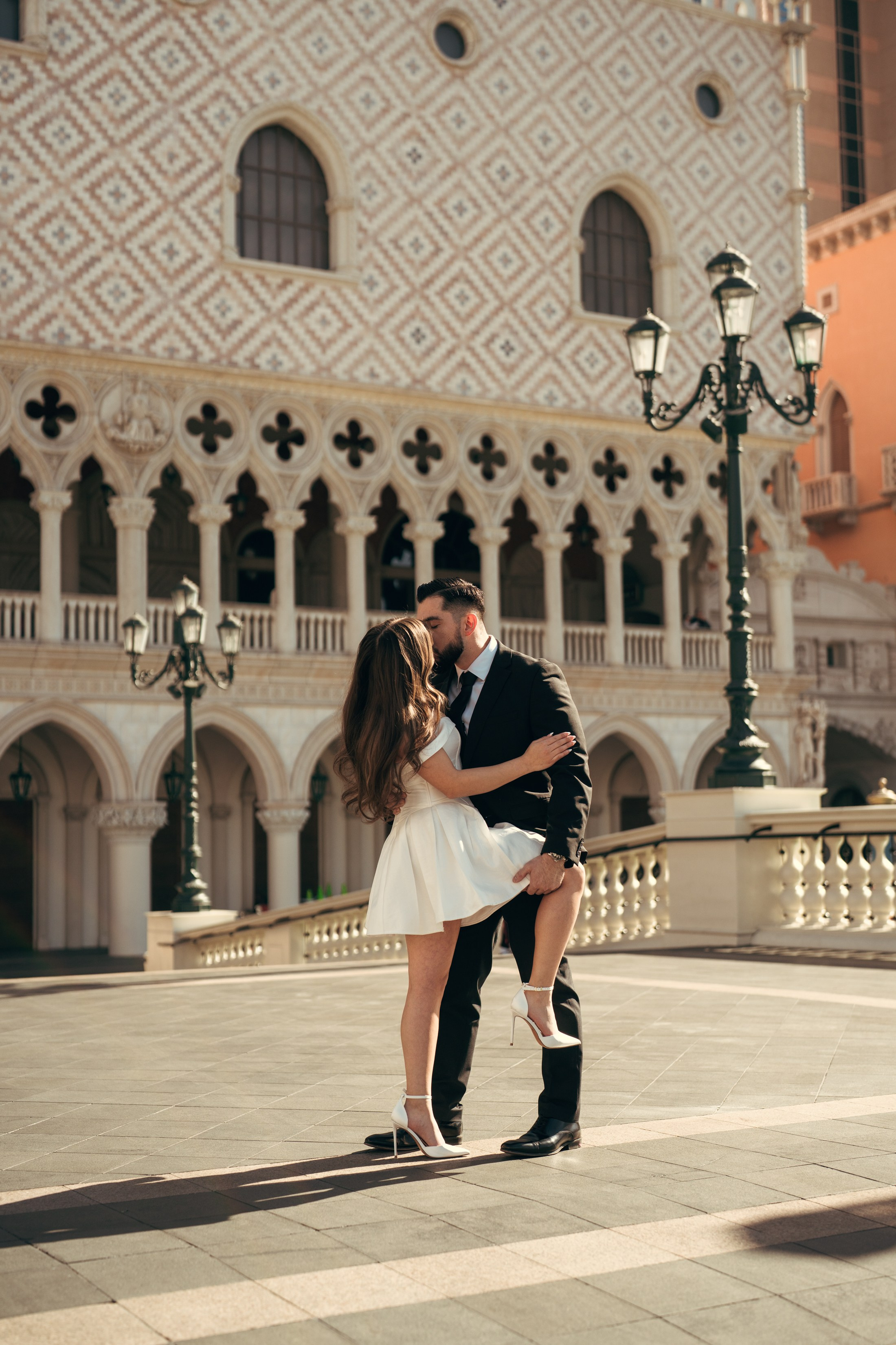 Kasandra&Viktor. Wedding & elopement photographer Viktoriya Kravtsov. Las Vegas