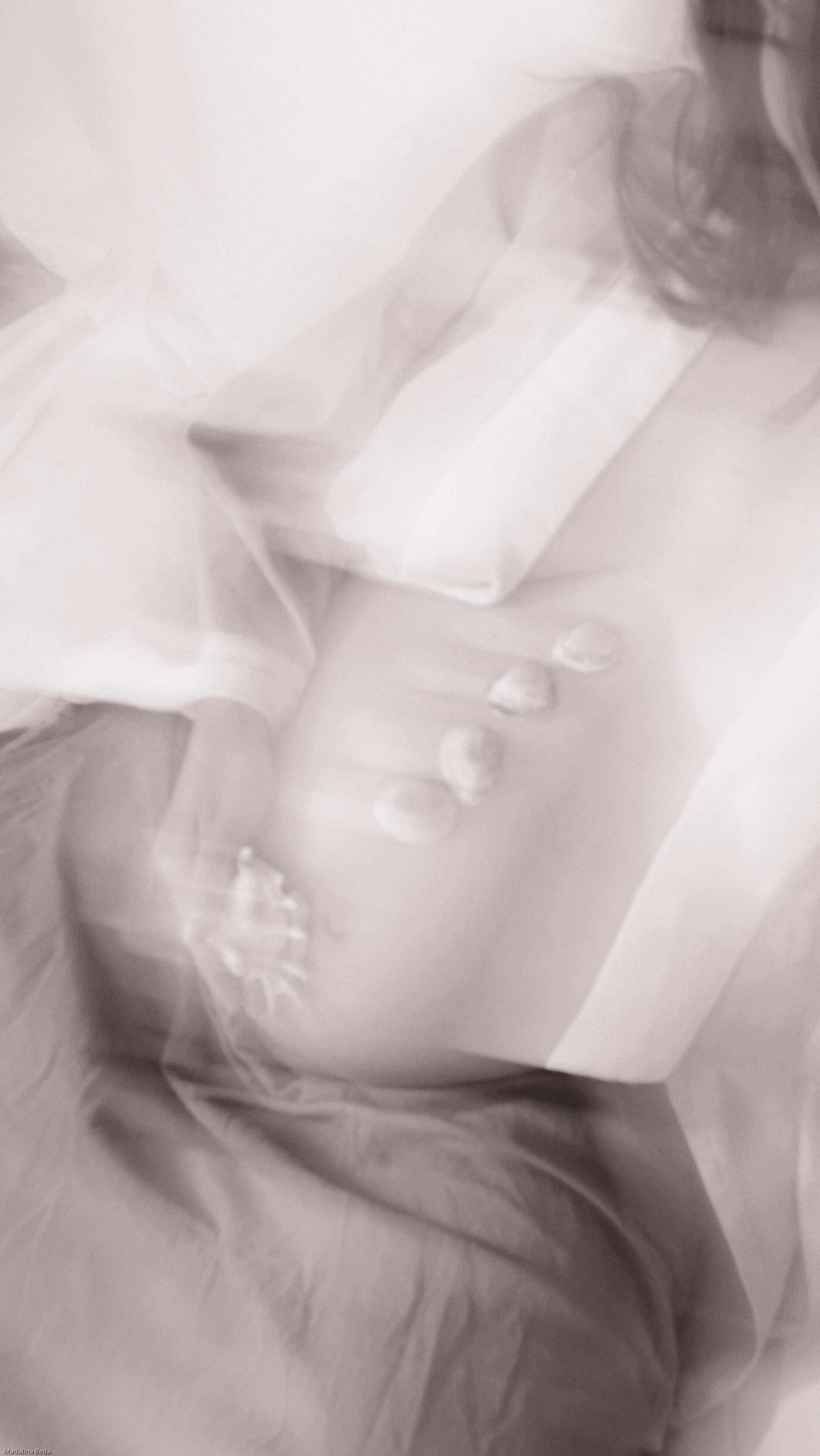 Mother Earth: Proiect de Fotografie Maternitate | Mădălina Beda. Madalina Beda- Artist vizual, fotograf, doula la nastere, consultant babywearing Brasov si in toata tara