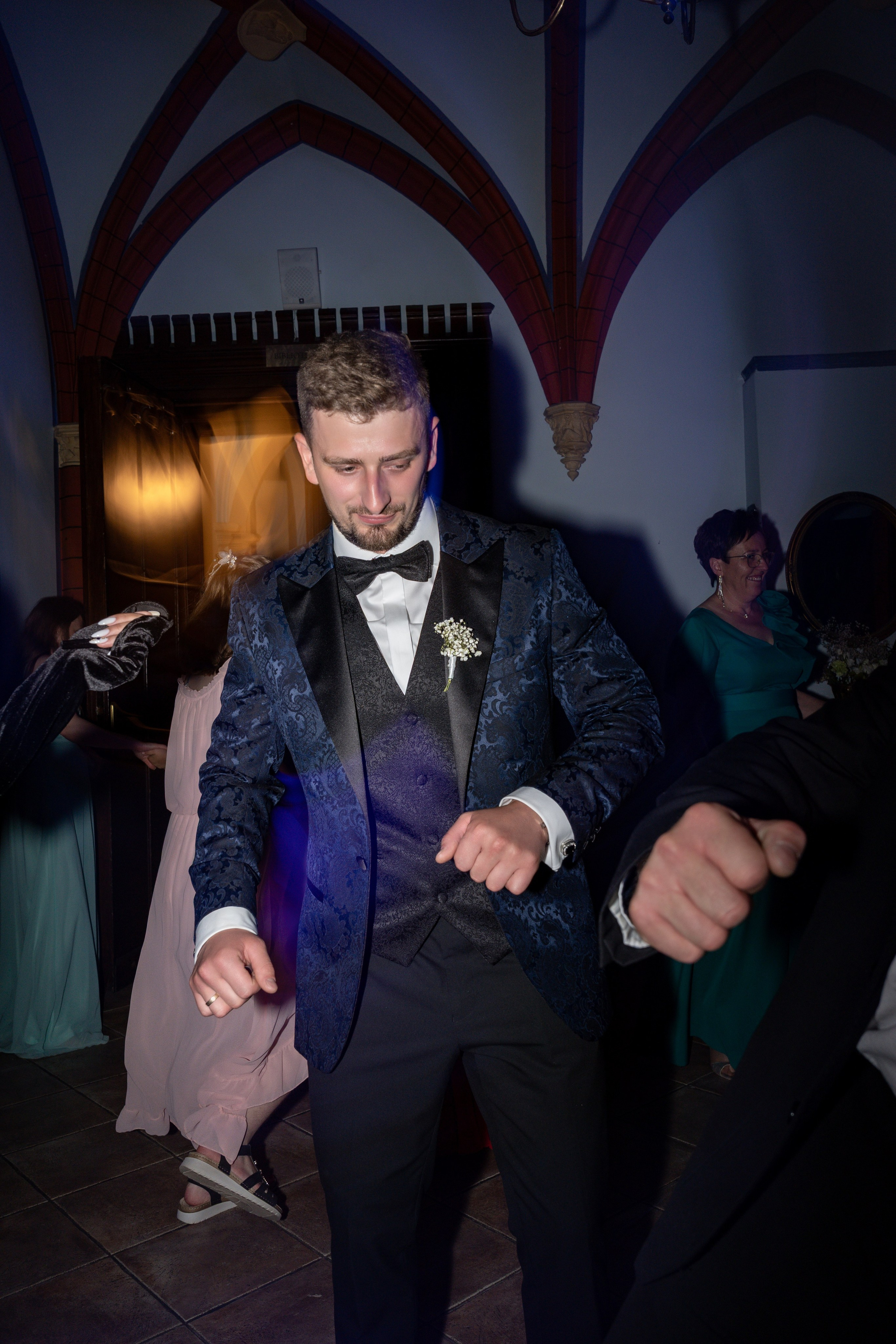 E&N: Zamek w Rzucewie. SL Wedding Photo — Editorial, Elegant & Timeless Wedding Photography in Poland and Across Europe