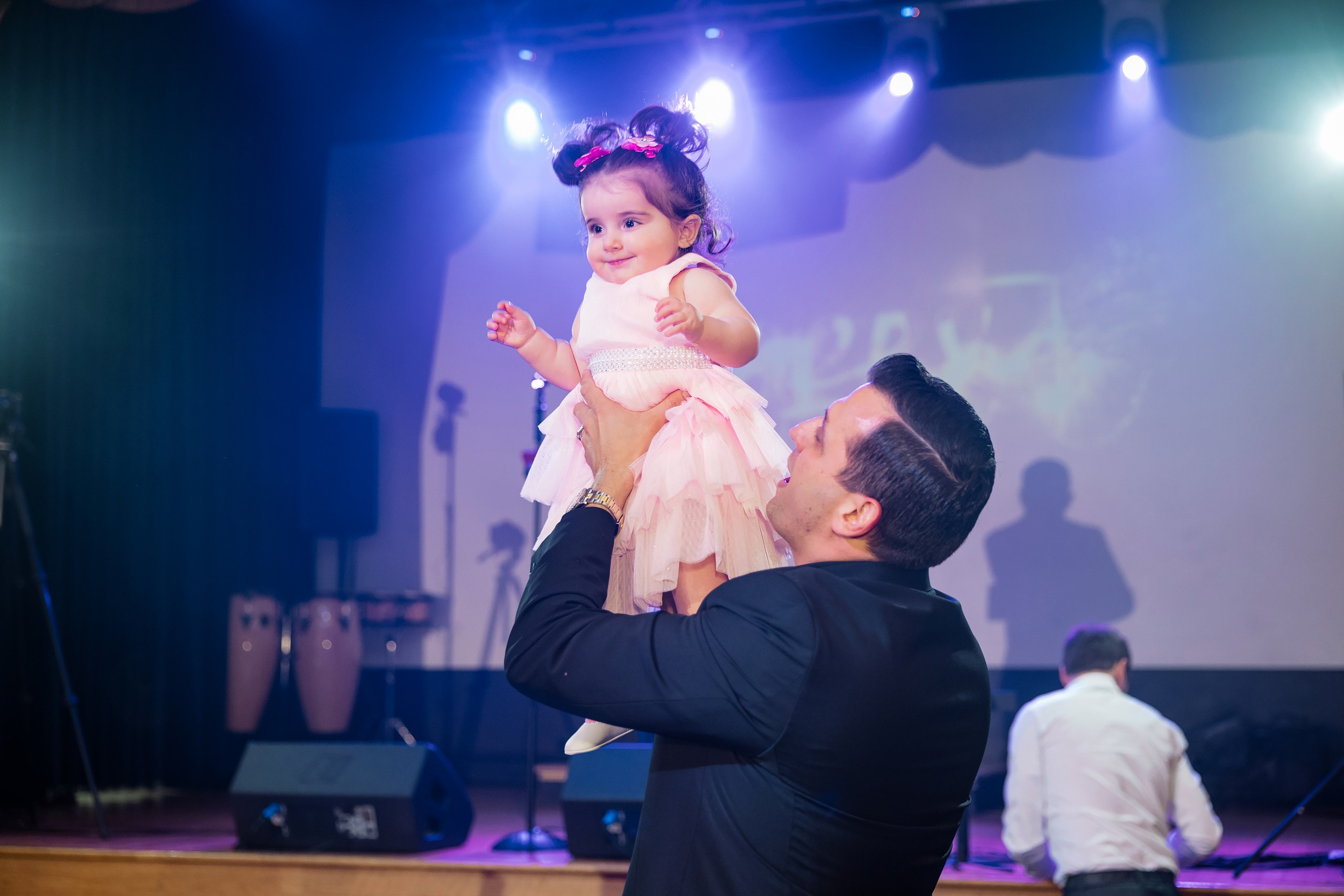 04.13.2025 First birthday. Wedding family event photographer in Chicago Nick Yushevich