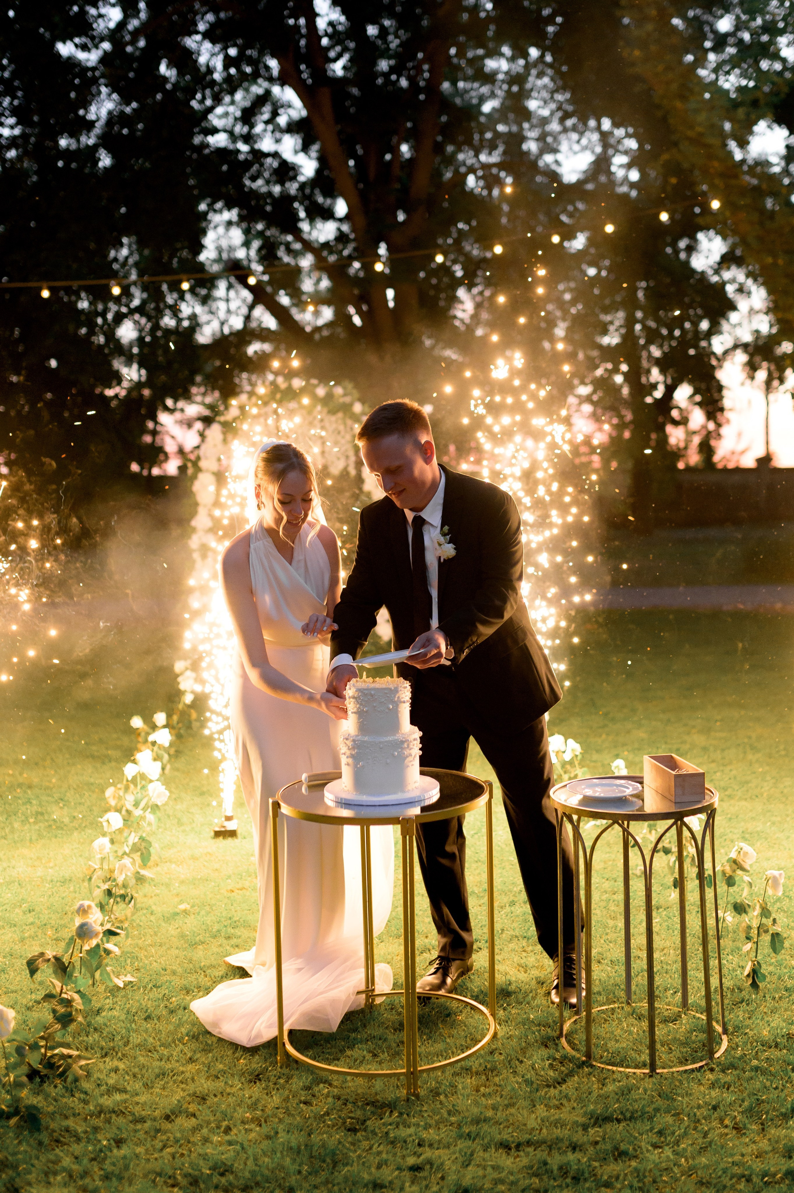 Wedding photographer in Wroclaw Warsaw Krakow Margarita Tuleiko