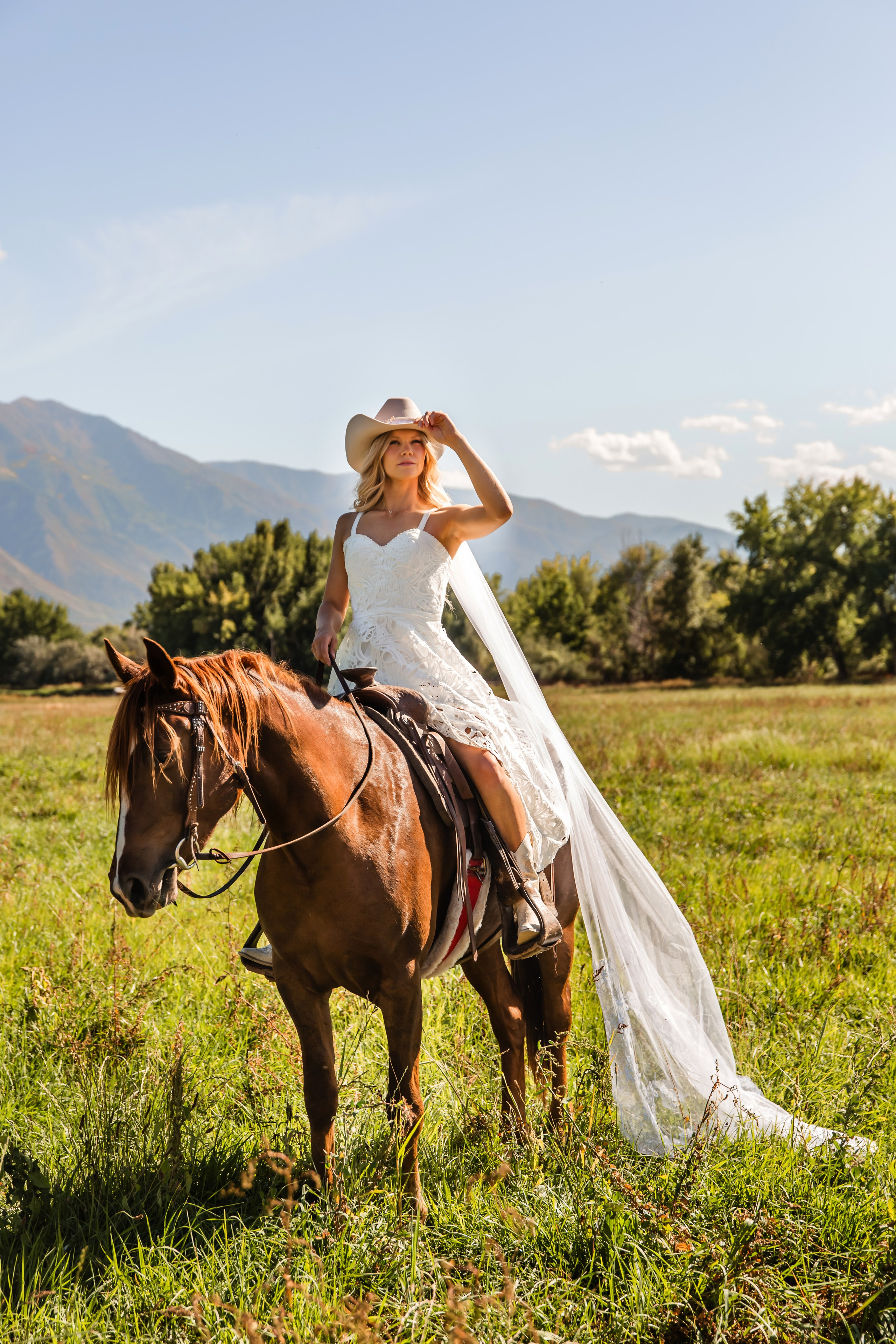 Weddings. Wedding photographer Utah. Weddings, Families, Portraits