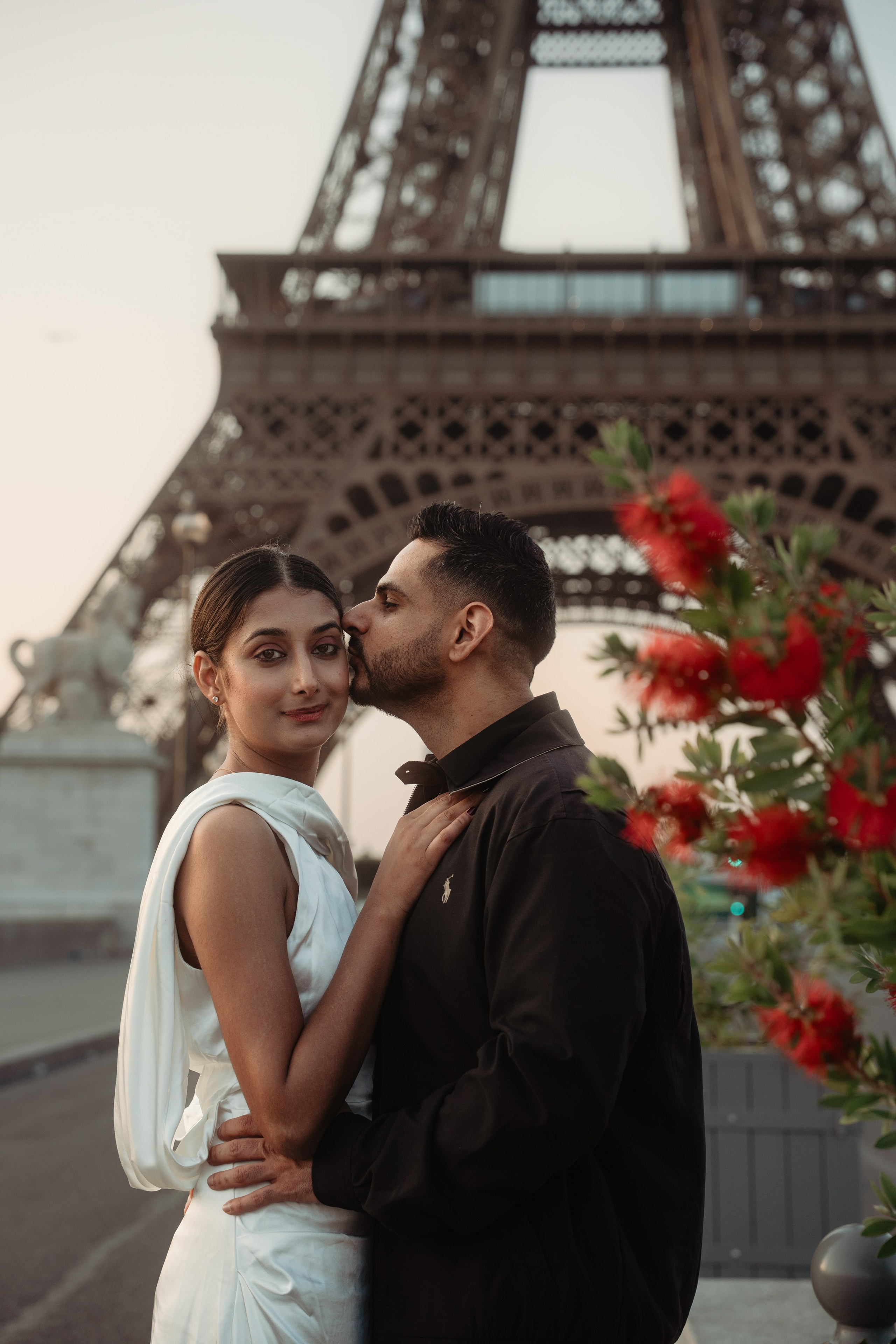 Guneet & Sukhy in Paris. Paris photographer — Polina Osipova